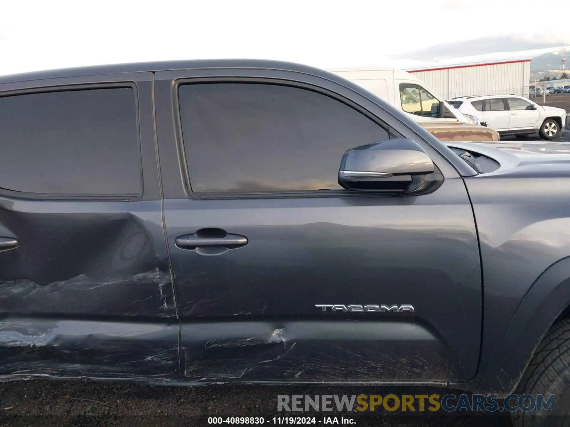 13 Photograph of a damaged car 3TMCZ5AN2NM482615 TOYOTA TACOMA 2022