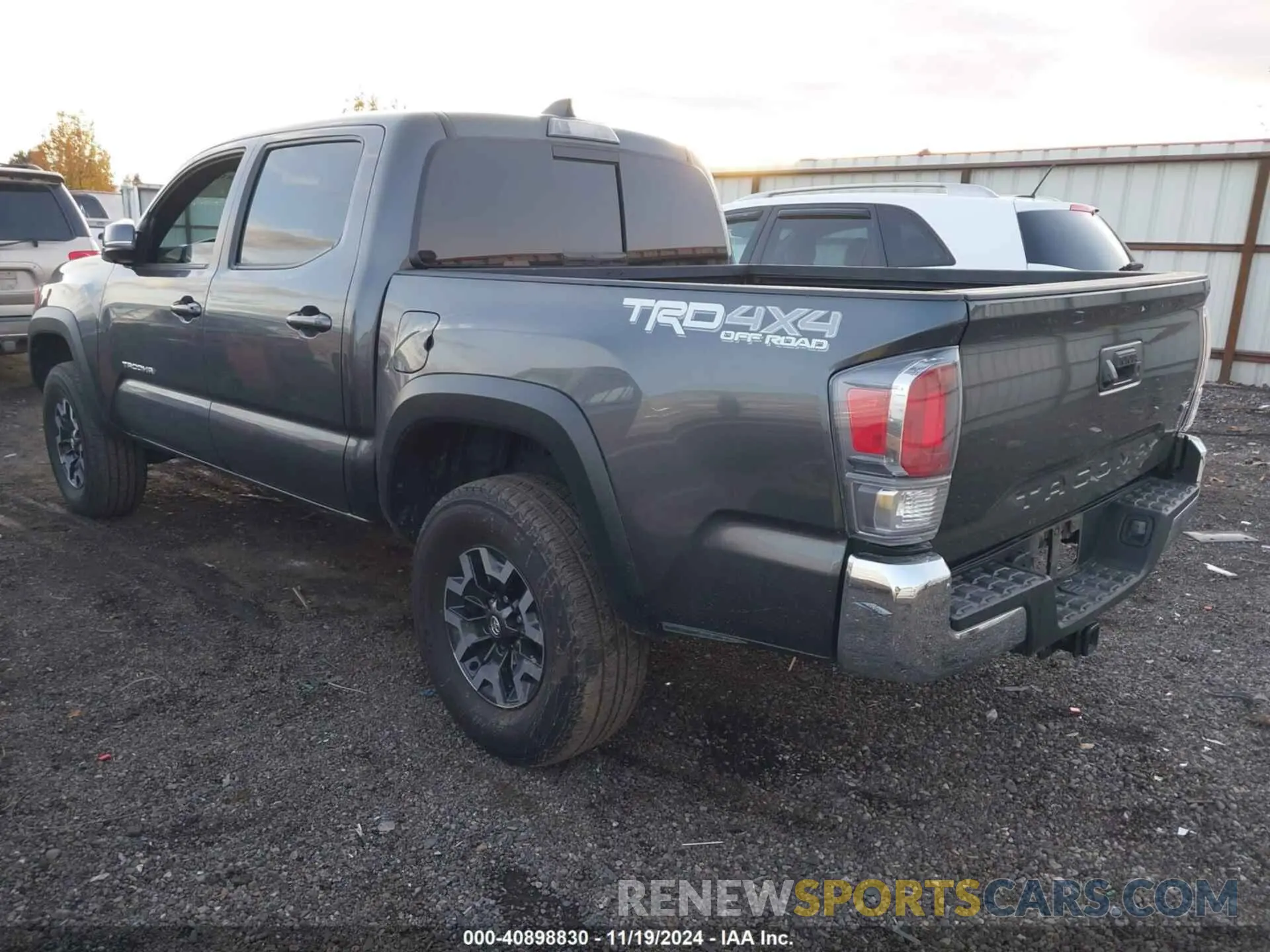 3 Photograph of a damaged car 3TMCZ5AN2NM482615 TOYOTA TACOMA 2022