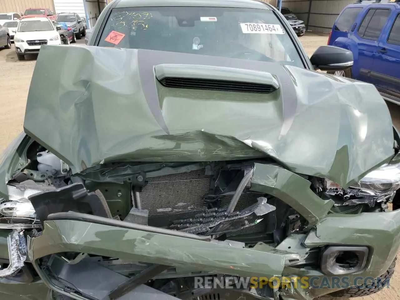 11 Photograph of a damaged car 3TMCZ5AN2NM490892 TOYOTA TACOMA 2022