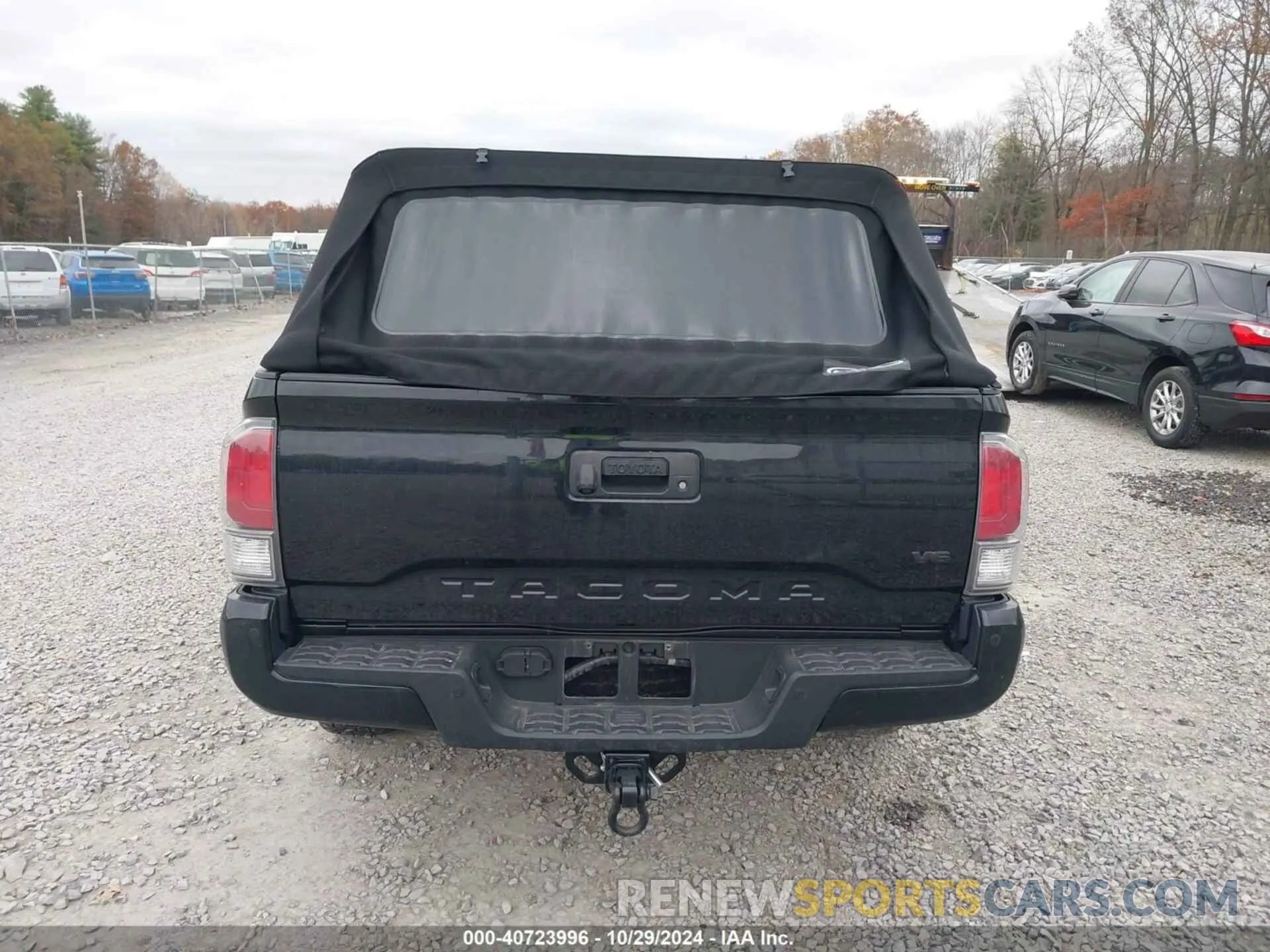 16 Photograph of a damaged car 3TMCZ5AN2NM494117 TOYOTA TACOMA 2022