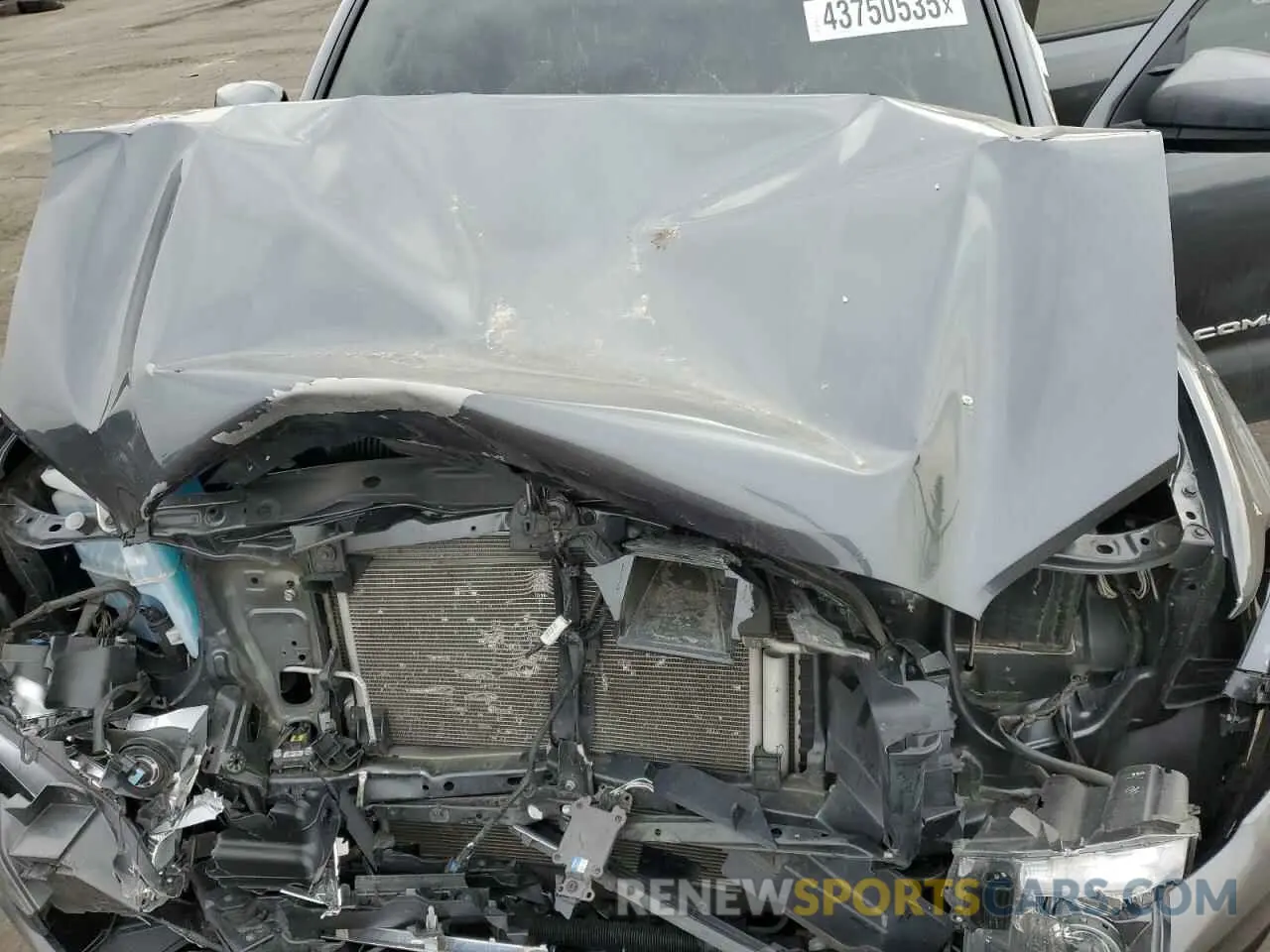 11 Photograph of a damaged car 3TMCZ5AN2NM510199 TOYOTA TACOMA 2022