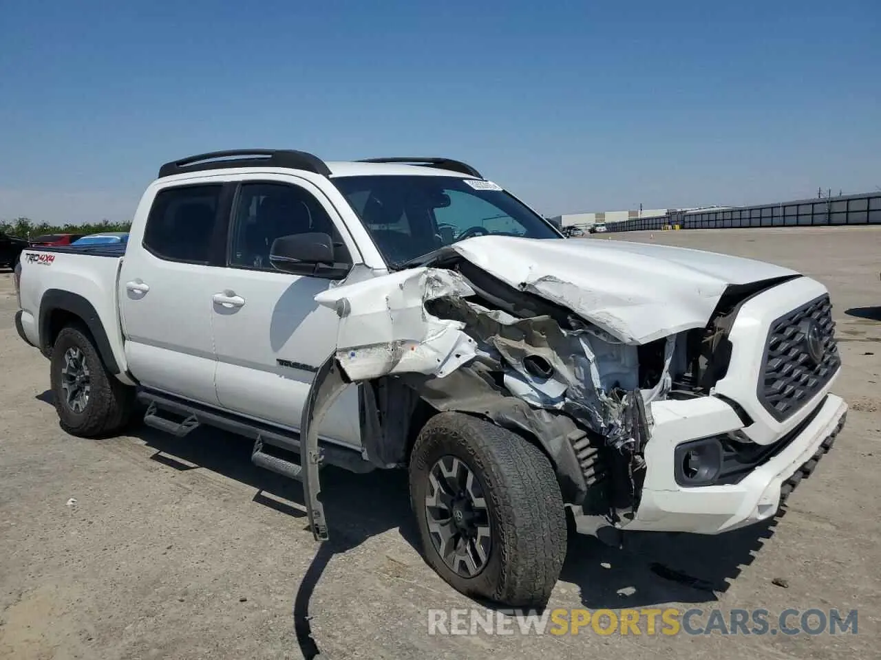 4 Photograph of a damaged car 3TMCZ5AN2NM515418 TOYOTA TACOMA 2022