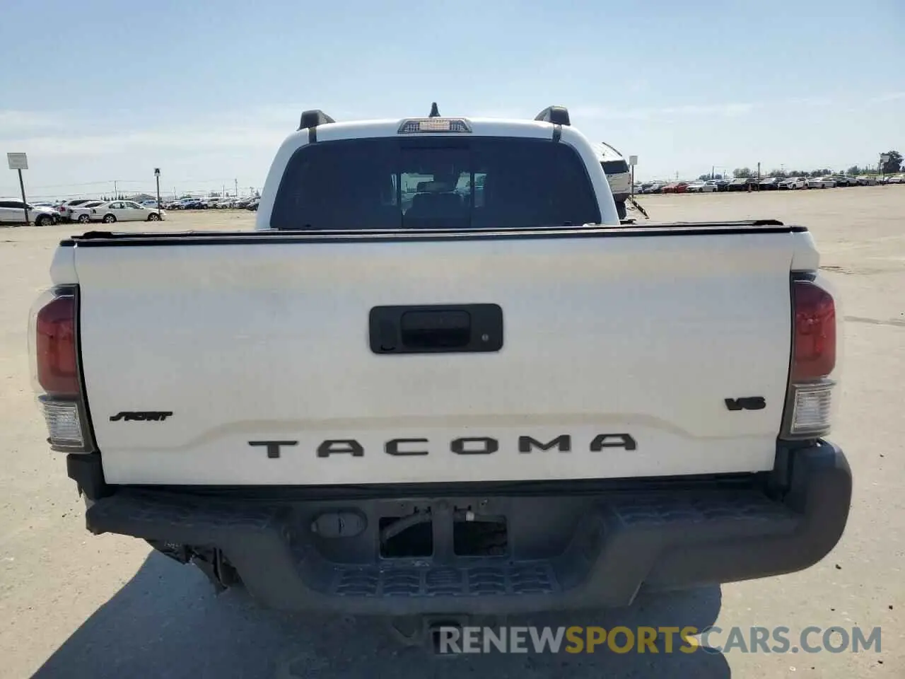 6 Photograph of a damaged car 3TMCZ5AN2NM515418 TOYOTA TACOMA 2022