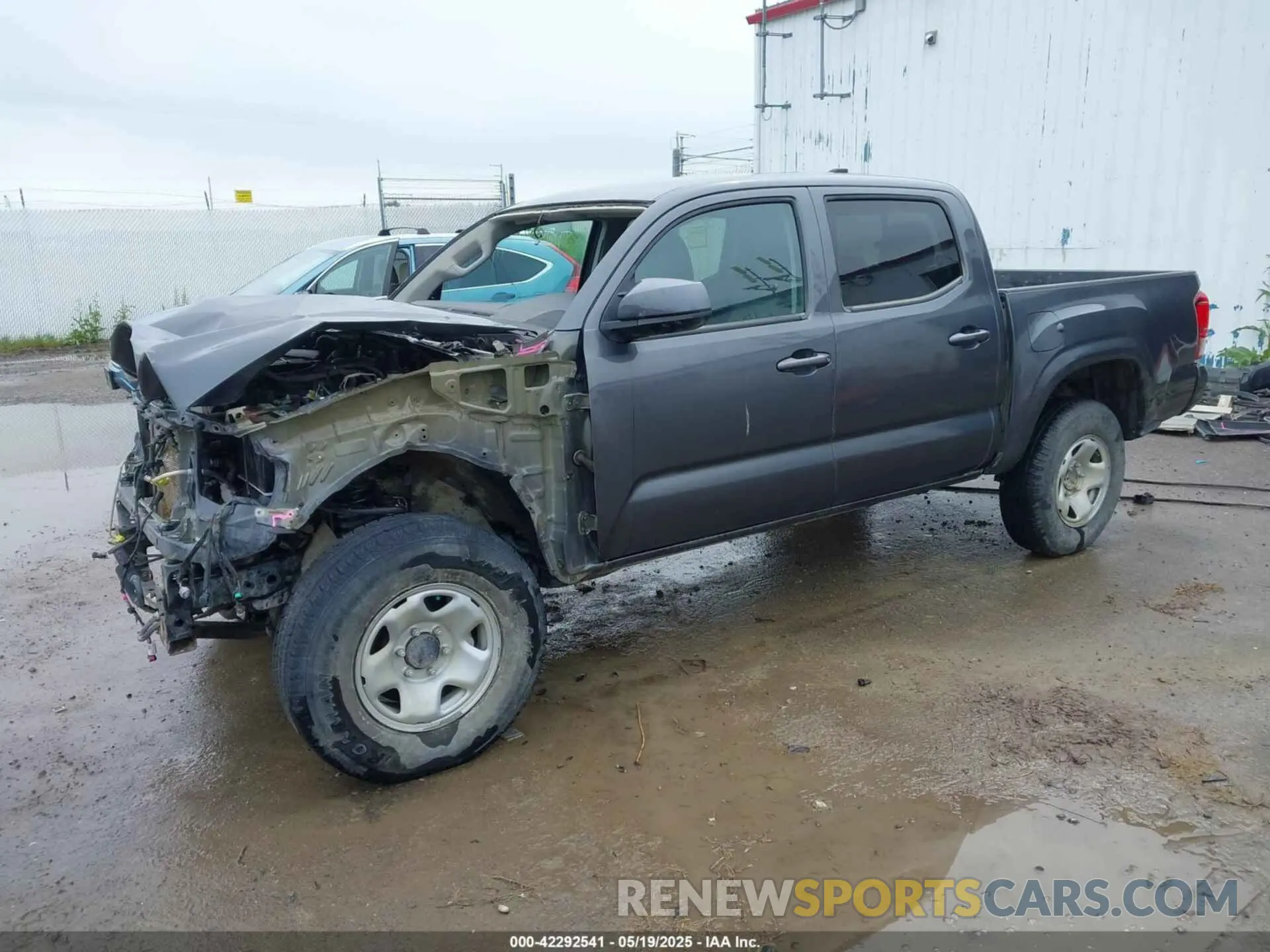 2 Photograph of a damaged car 3TMCZ5AN3NM466875 TOYOTA TACOMA 2022