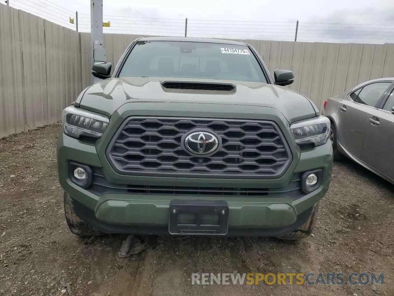 5 Photograph of a damaged car 3TMCZ5AN3NM484907 TOYOTA TACOMA 2022