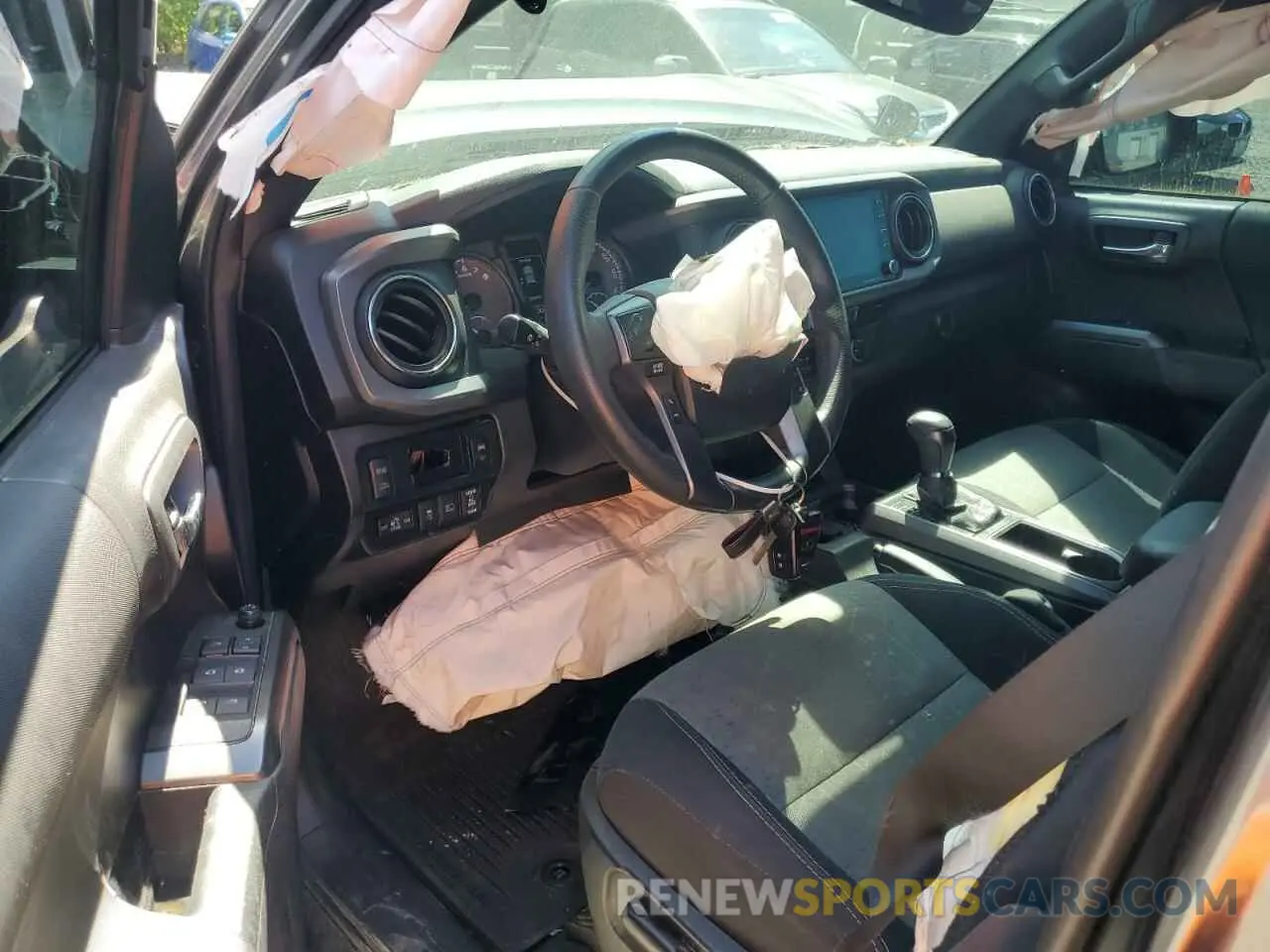 8 Photograph of a damaged car 3TMCZ5AN3NM485877 TOYOTA TACOMA 2022