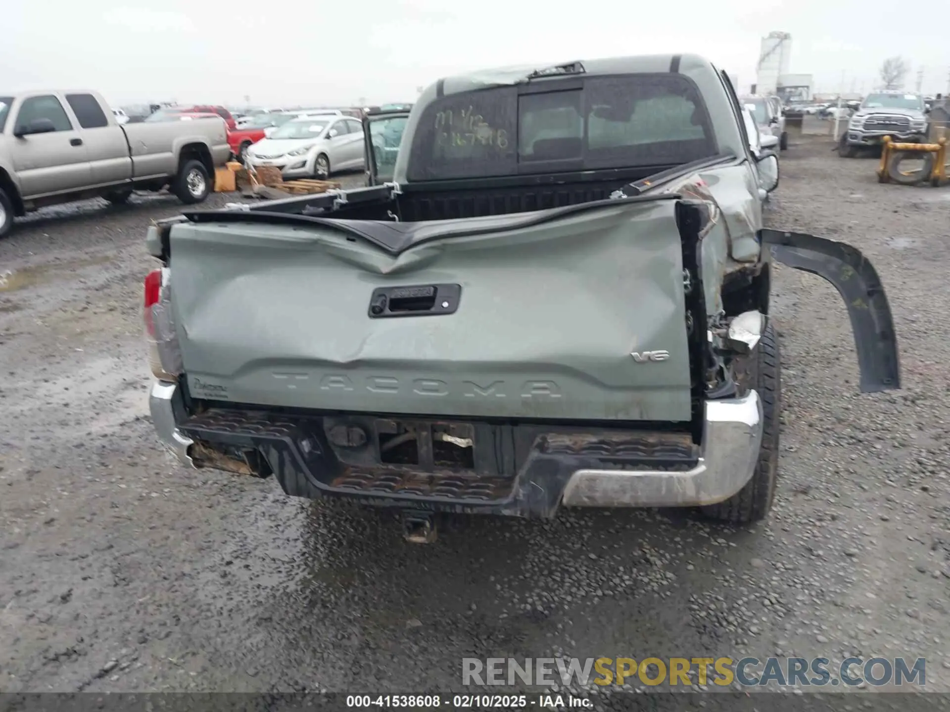 6 Photograph of a damaged car 3TMCZ5AN3NM528100 TOYOTA TACOMA 2022