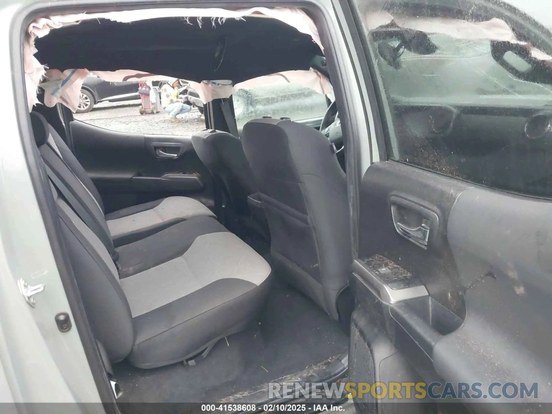 8 Photograph of a damaged car 3TMCZ5AN3NM528100 TOYOTA TACOMA 2022