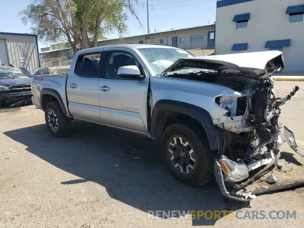4 Photograph of a damaged car 3TMCZ5AN4NM470997 TOYOTA TACOMA 2022