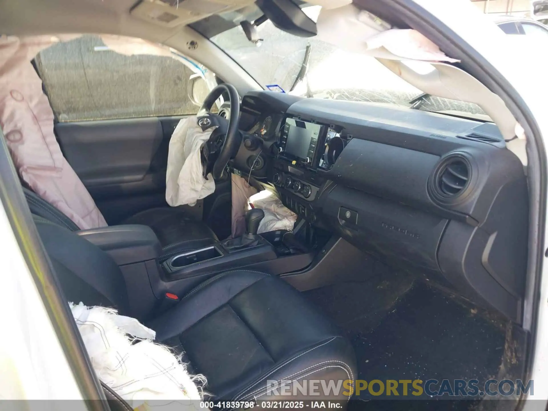 5 Photograph of a damaged car 3TMCZ5AN4NM488447 TOYOTA TACOMA 2022