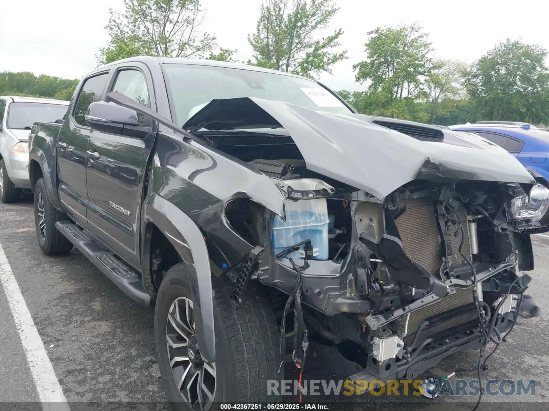 1 Photograph of a damaged car 3TMCZ5AN5NM458034 TOYOTA TACOMA 2022