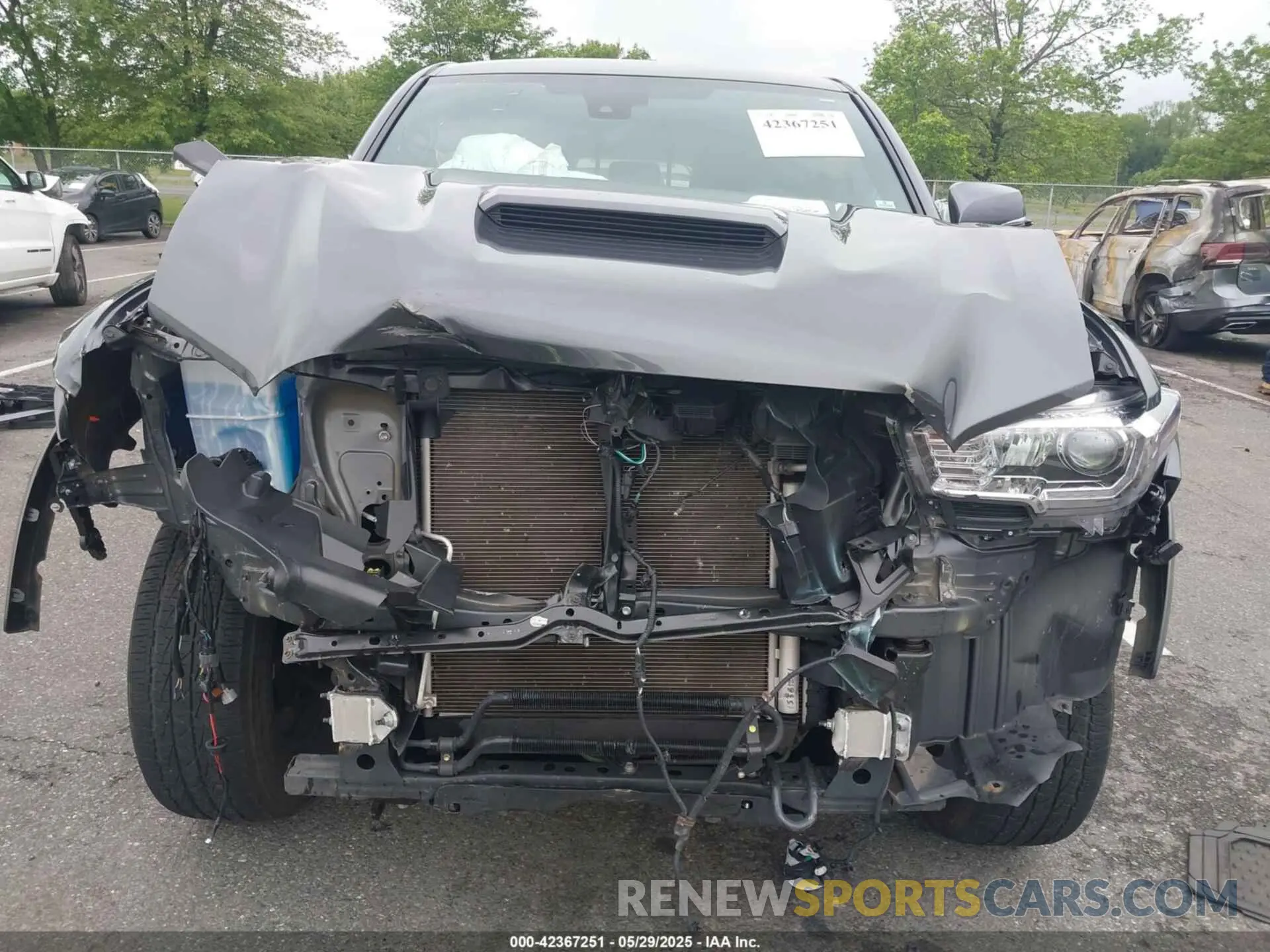 6 Photograph of a damaged car 3TMCZ5AN5NM458034 TOYOTA TACOMA 2022