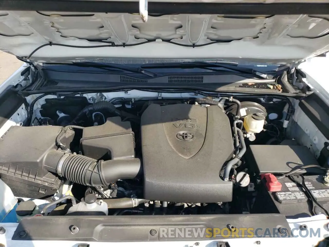 11 Photograph of a damaged car 3TMCZ5AN5NM479952 TOYOTA TACOMA 2022
