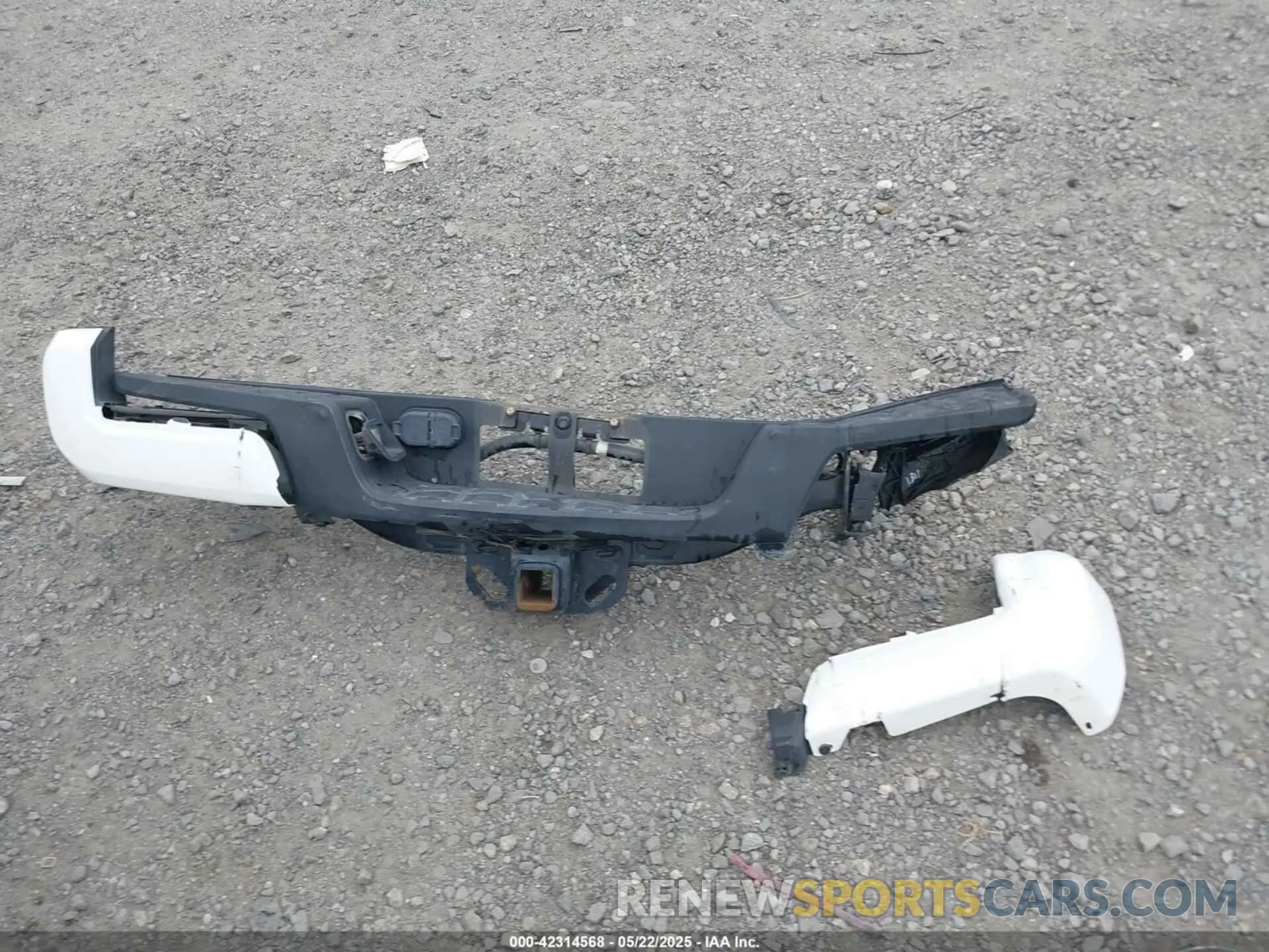 12 Photograph of a damaged car 3TMCZ5AN5NM506230 TOYOTA TACOMA 2022
