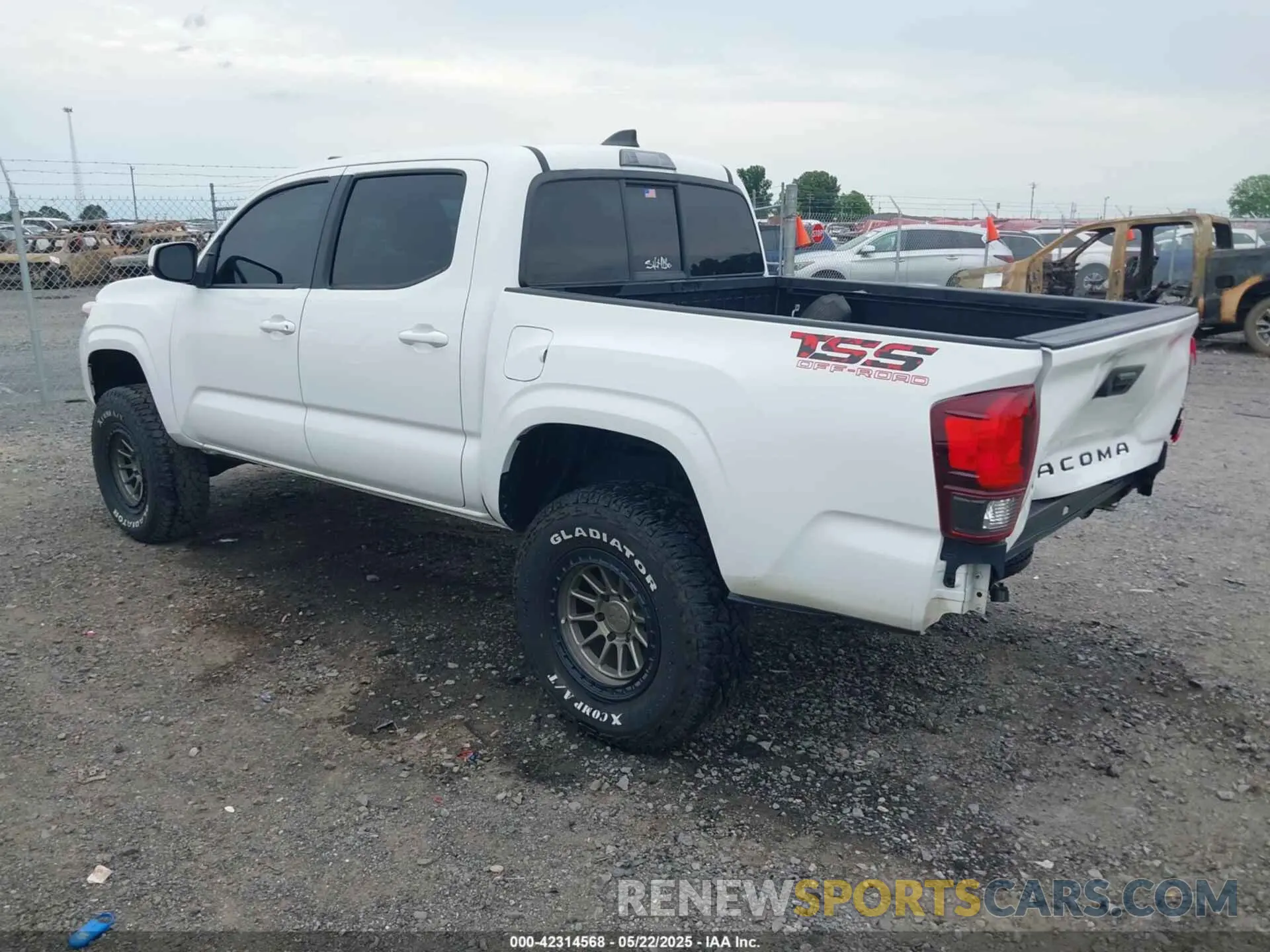 3 Photograph of a damaged car 3TMCZ5AN5NM506230 TOYOTA TACOMA 2022
