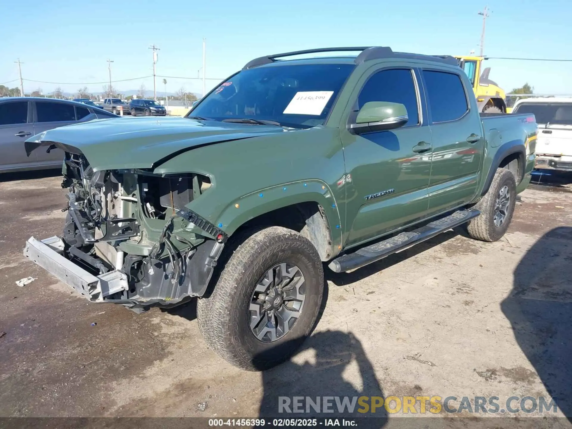 2 Photograph of a damaged car 3TMCZ5AN5NM513632 TOYOTA TACOMA 2022