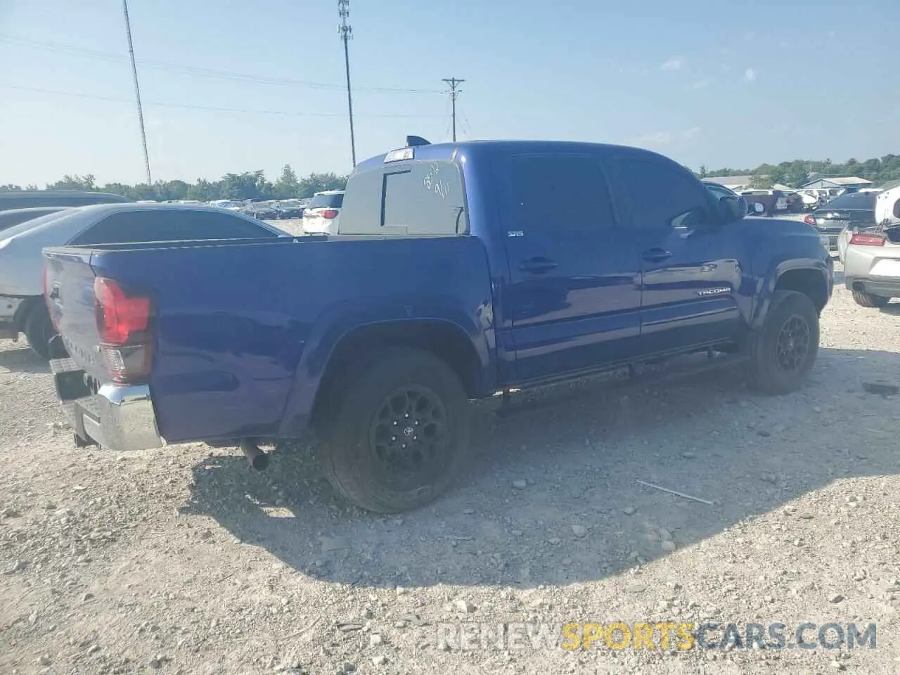 3 Photograph of a damaged car 3TMCZ5AN5NM518572 TOYOTA TACOMA 2022