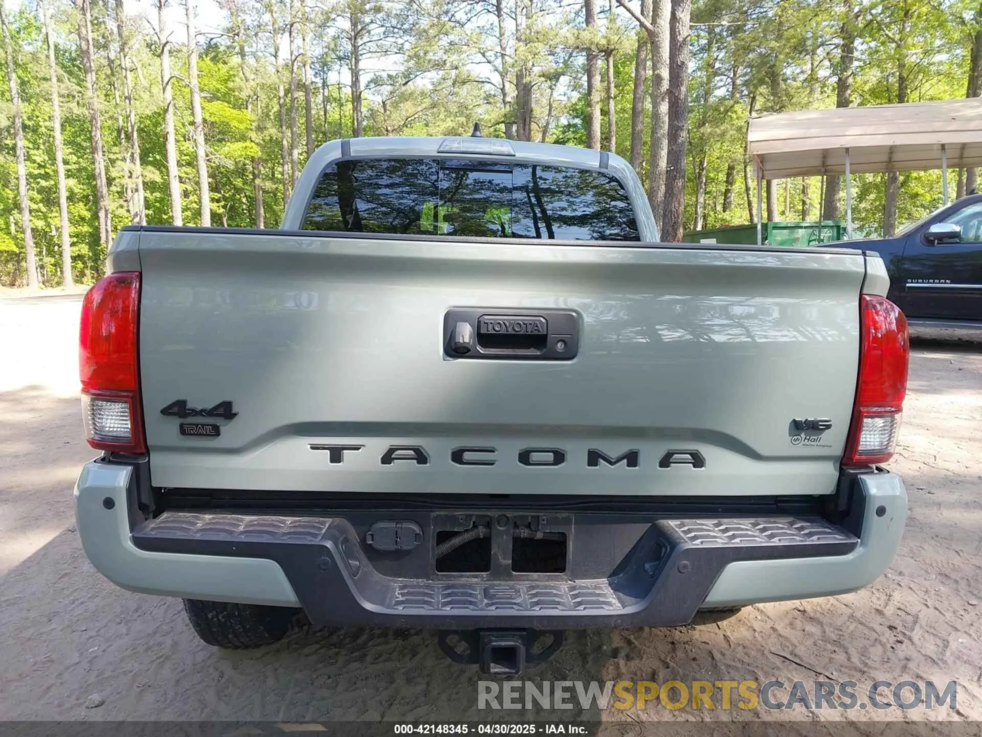16 Photograph of a damaged car 3TMCZ5AN5NM518961 TOYOTA TACOMA 2022