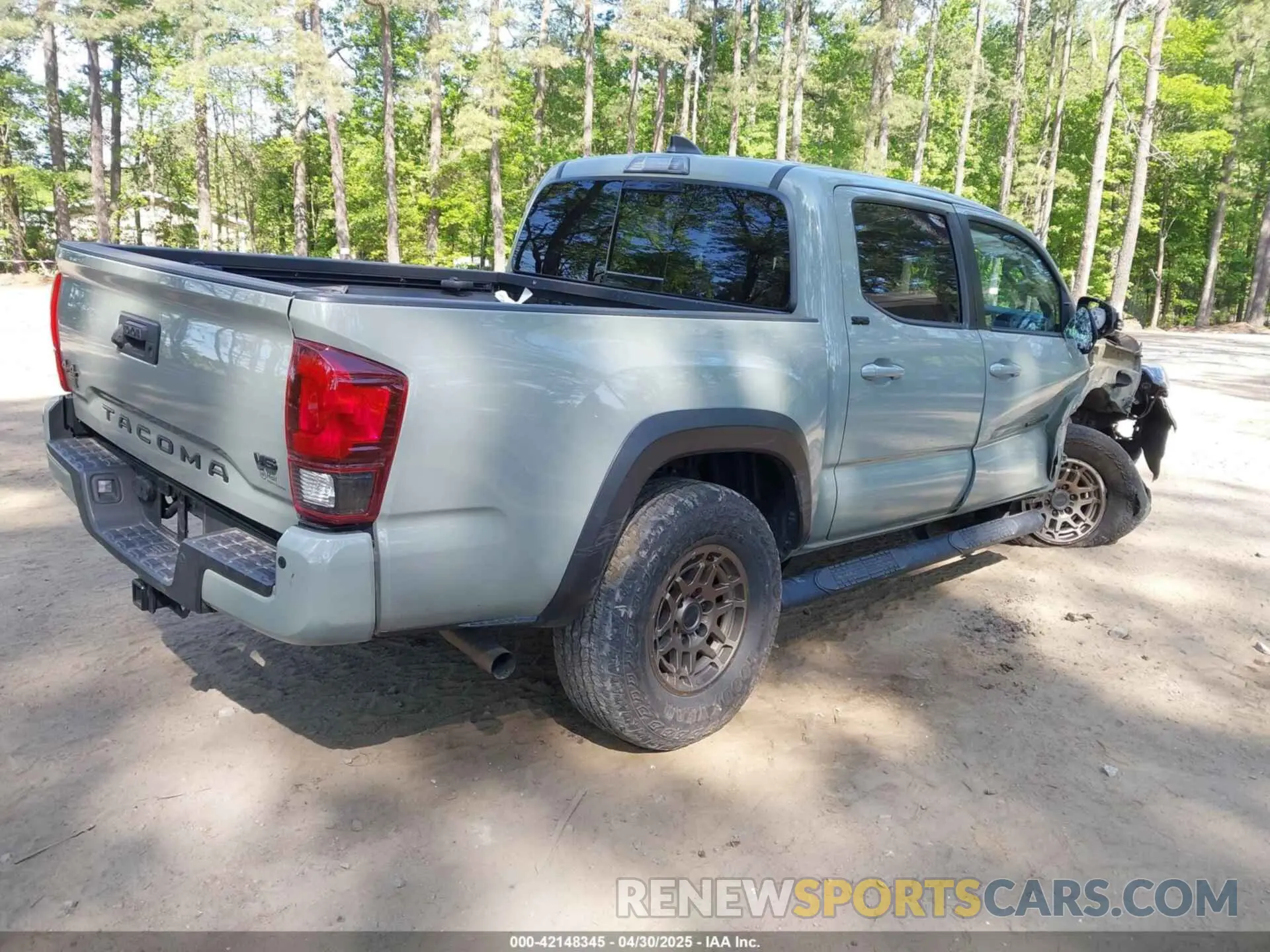 4 Photograph of a damaged car 3TMCZ5AN5NM518961 TOYOTA TACOMA 2022