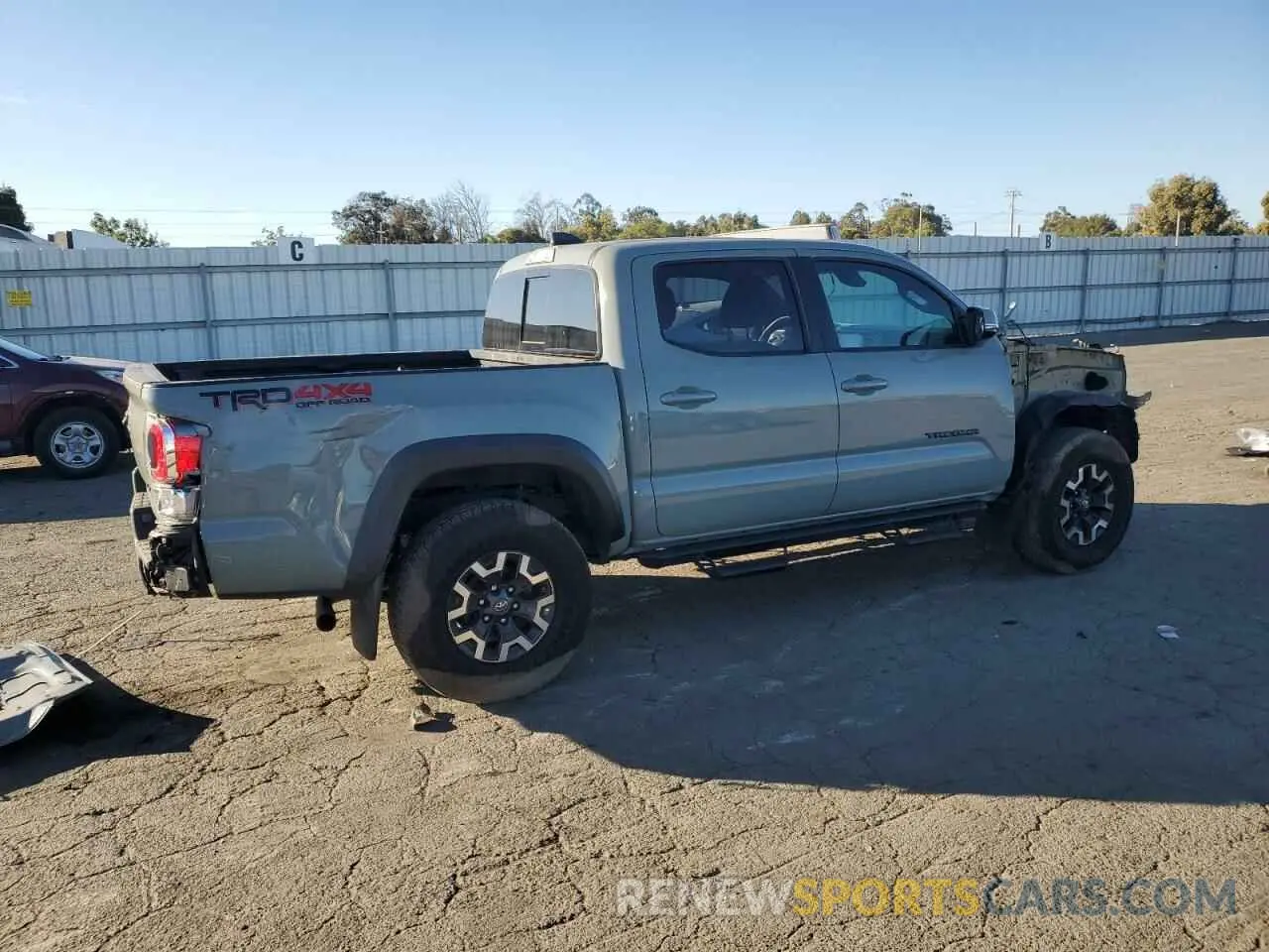 3 Photograph of a damaged car 3TMCZ5AN5NM531029 TOYOTA TACOMA 2022