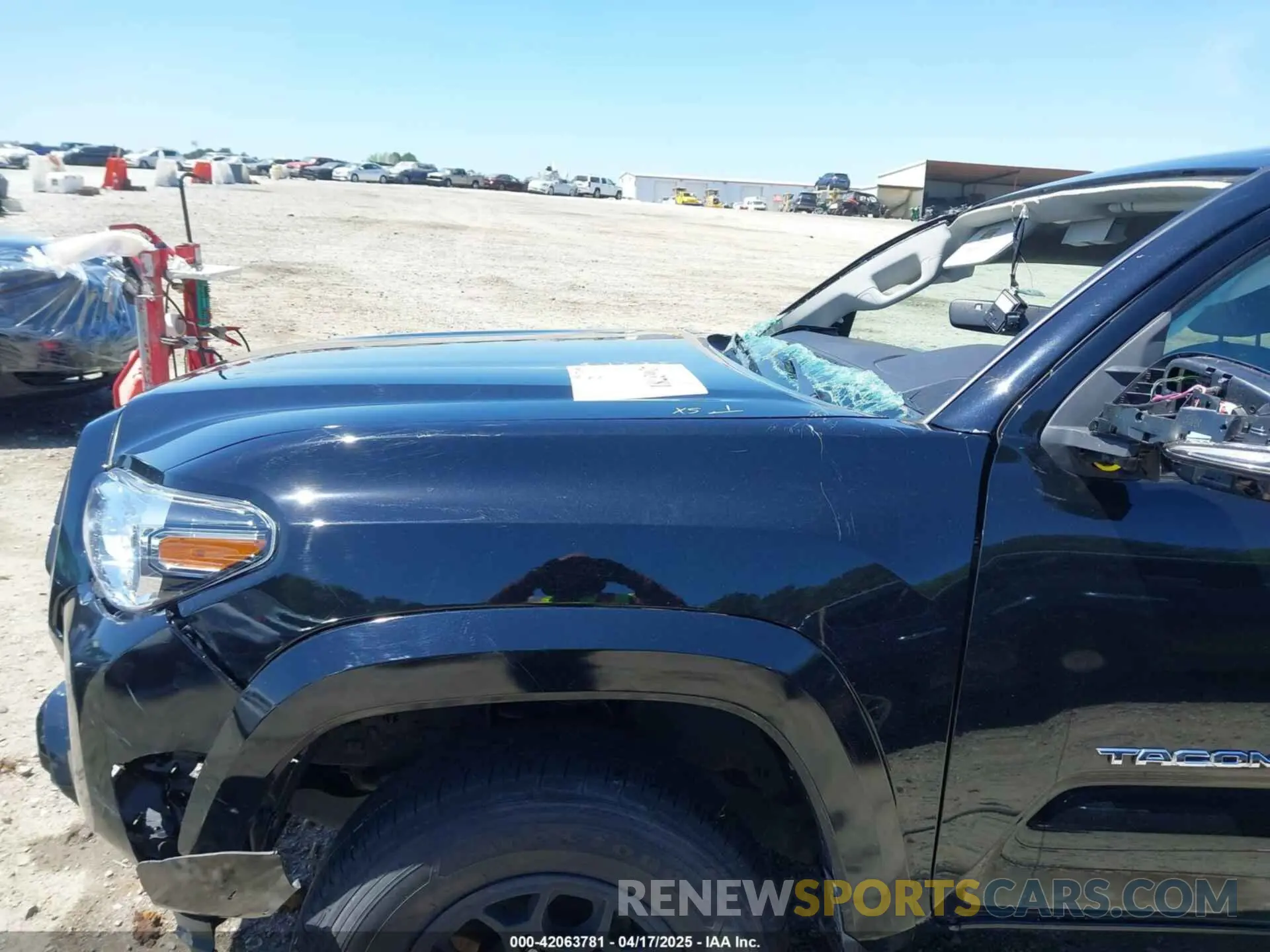 12 Photograph of a damaged car 3TMCZ5AN6NM470192 TOYOTA TACOMA 2022