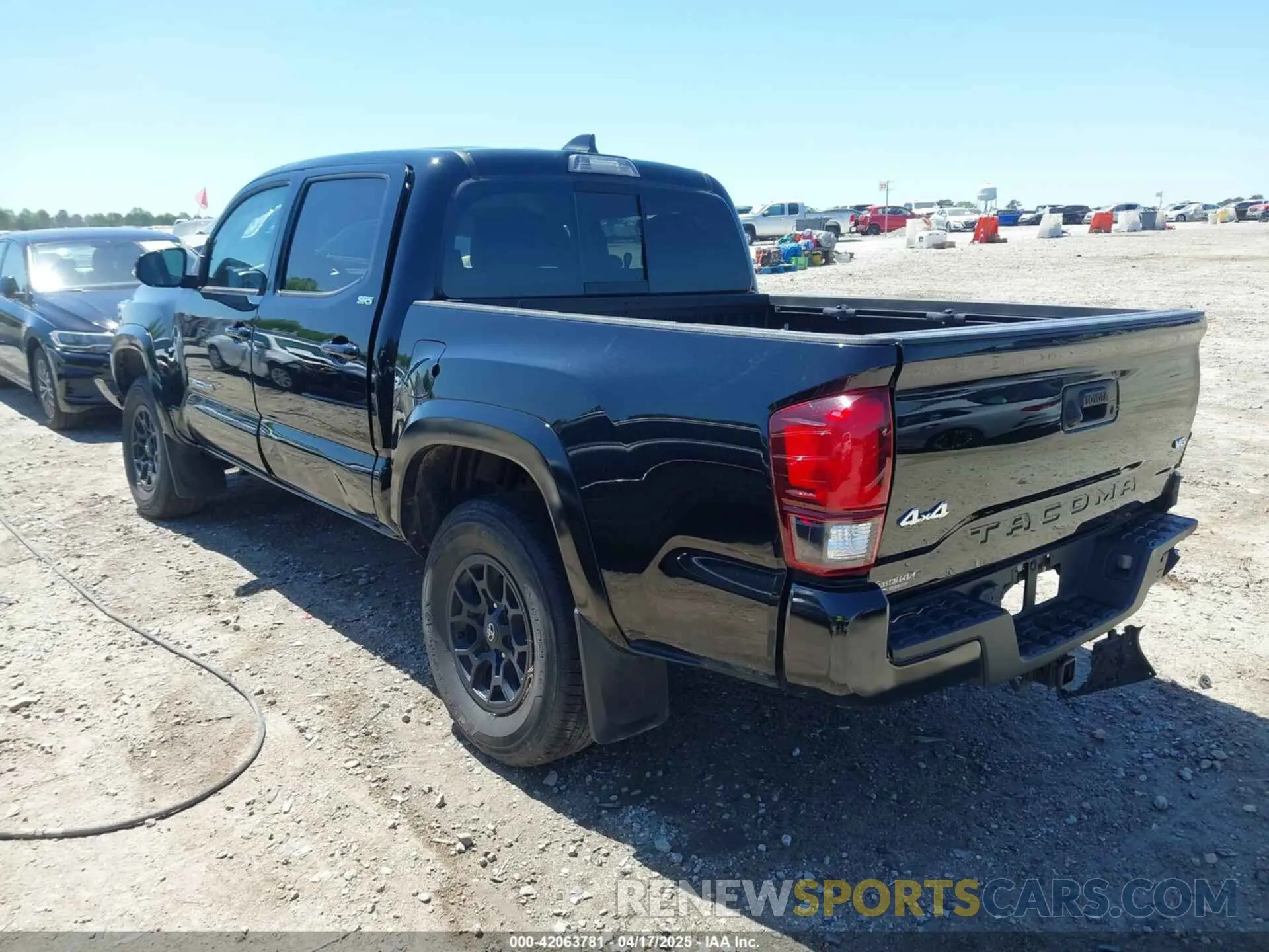 3 Photograph of a damaged car 3TMCZ5AN6NM470192 TOYOTA TACOMA 2022