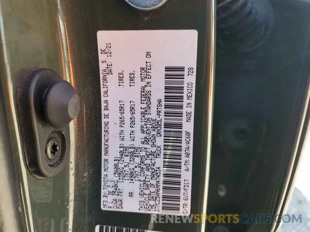 12 Photograph of a damaged car 3TMCZ5AN6NM474534 TOYOTA TACOMA 2022