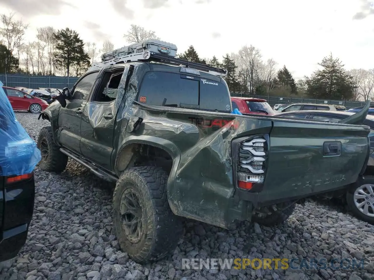 2 Photograph of a damaged car 3TMCZ5AN6NM474534 TOYOTA TACOMA 2022