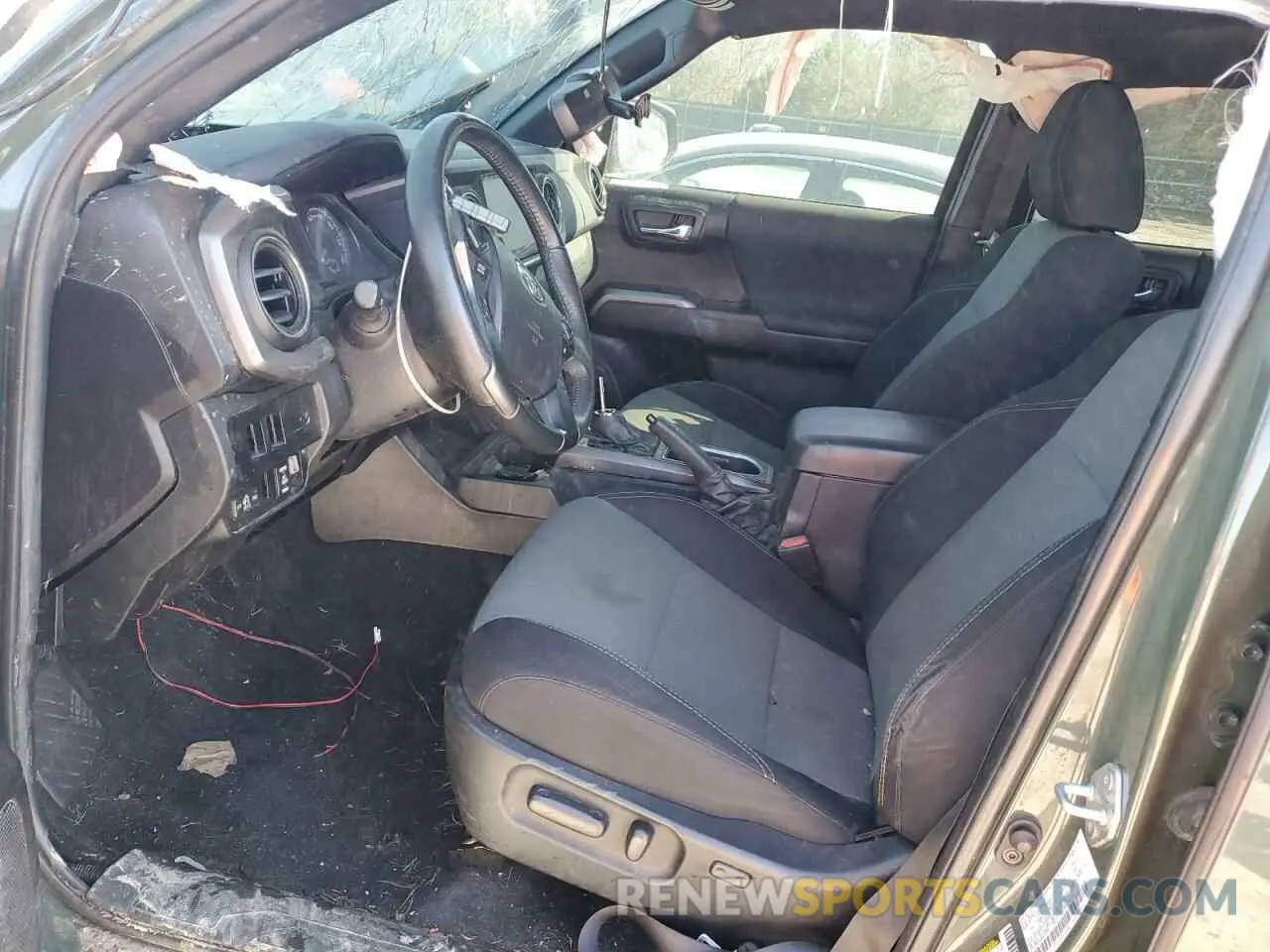 7 Photograph of a damaged car 3TMCZ5AN6NM474534 TOYOTA TACOMA 2022