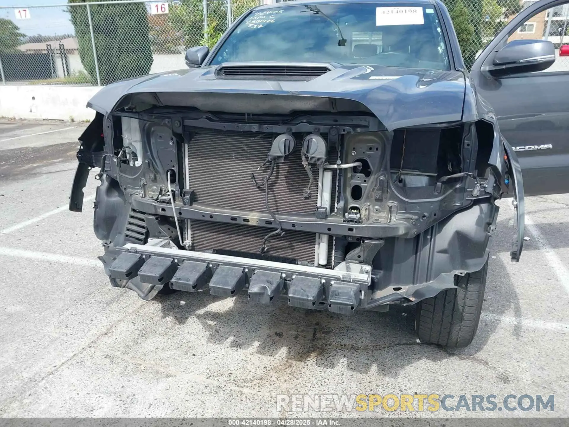6 Photograph of a damaged car 3TMCZ5AN6NM491351 TOYOTA TACOMA 2022