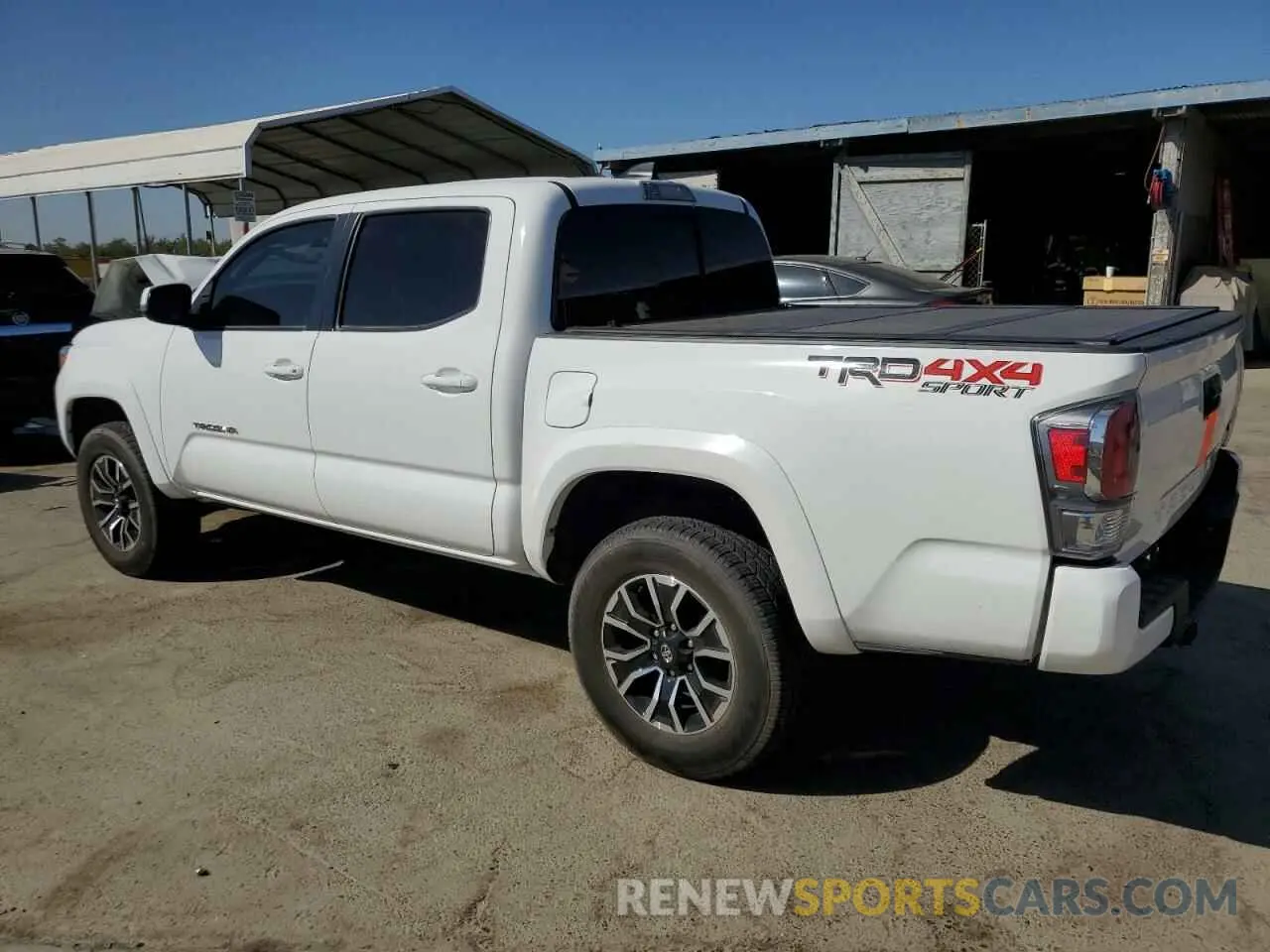 2 Photograph of a damaged car 3TMCZ5AN6NM512084 TOYOTA TACOMA 2022