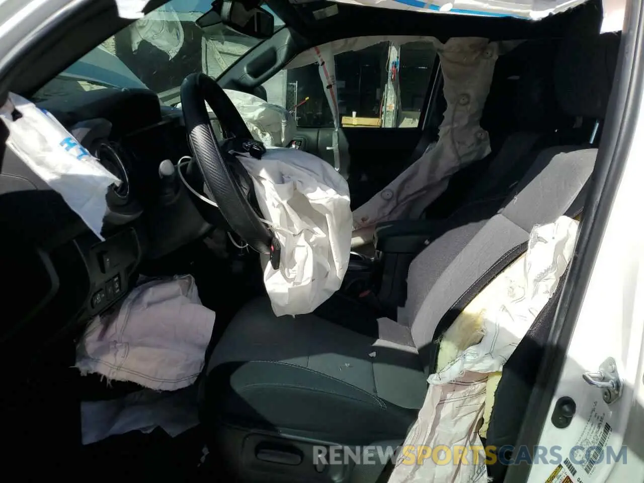 7 Photograph of a damaged car 3TMCZ5AN6NM512084 TOYOTA TACOMA 2022