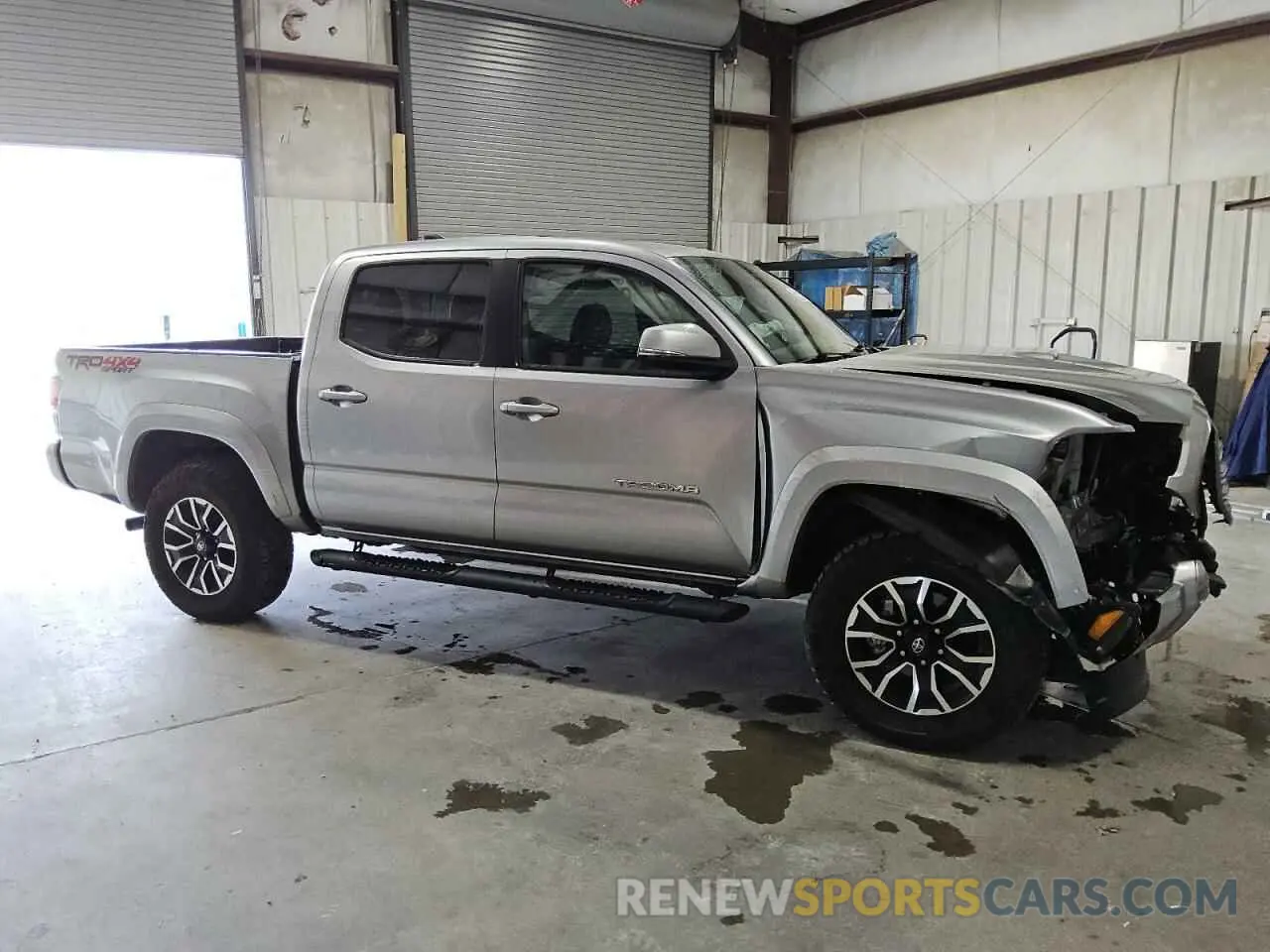 4 Photograph of a damaged car 3TMCZ5AN6NM524803 TOYOTA TACOMA 2022