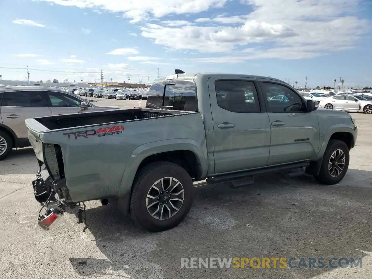 3 Photograph of a damaged car 3TMCZ5AN7NM457631 TOYOTA TACOMA 2022