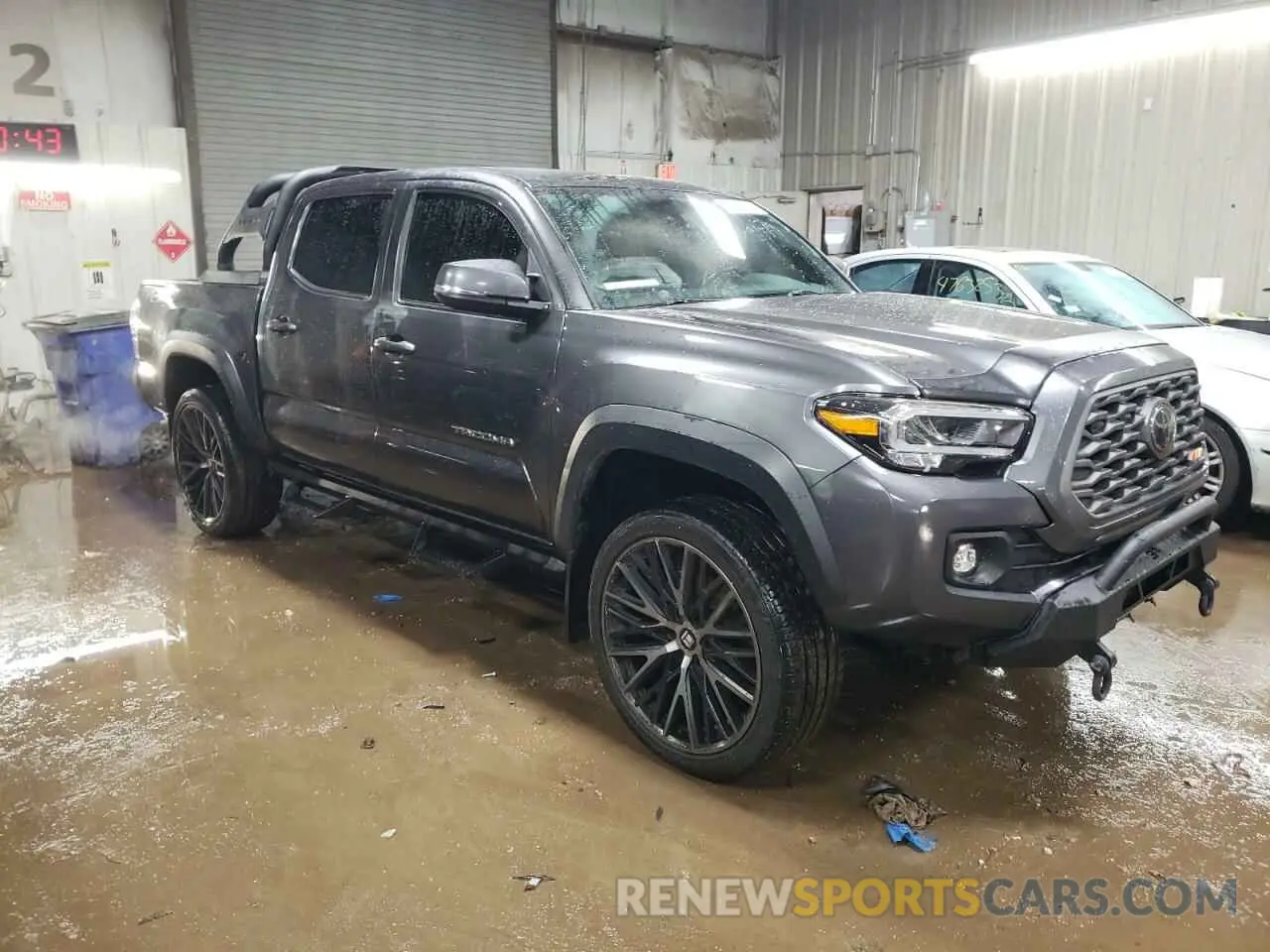 4 Photograph of a damaged car 3TMCZ5AN7NM460190 TOYOTA TACOMA 2022