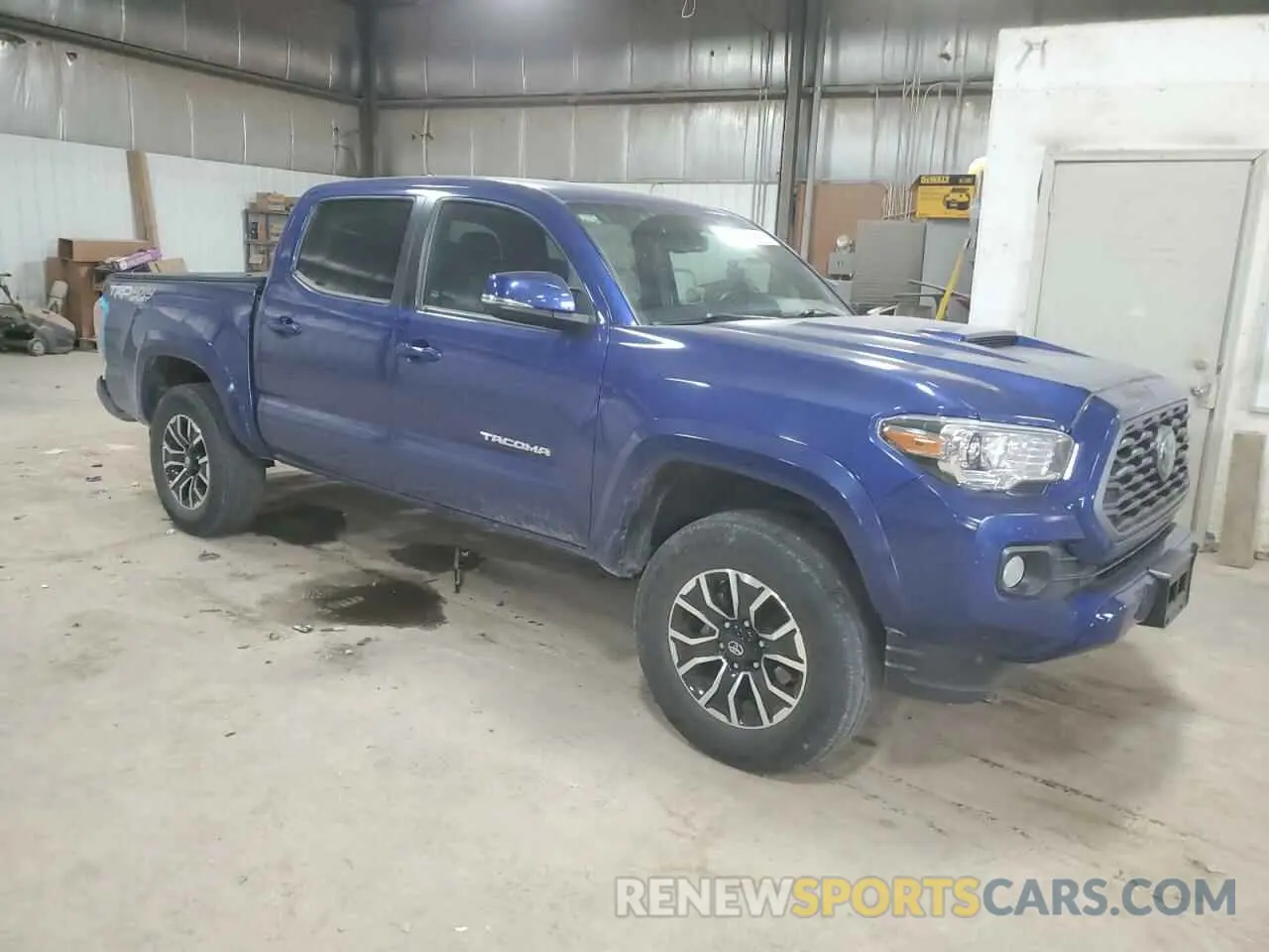 4 Photograph of a damaged car 3TMCZ5AN7NM471772 TOYOTA TACOMA 2022
