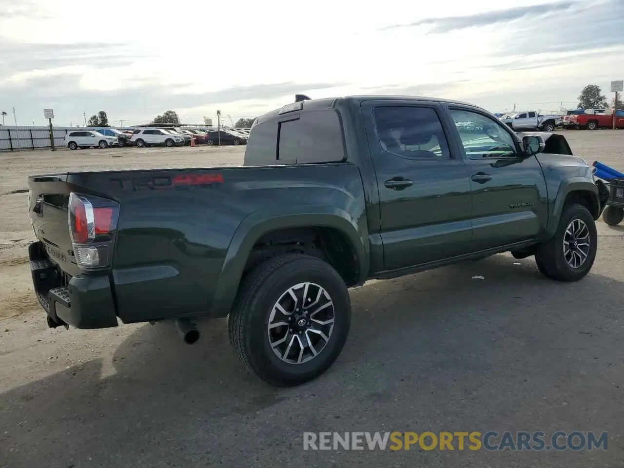 3 Photograph of a damaged car 3TMCZ5AN7NM482299 TOYOTA TACOMA 2022