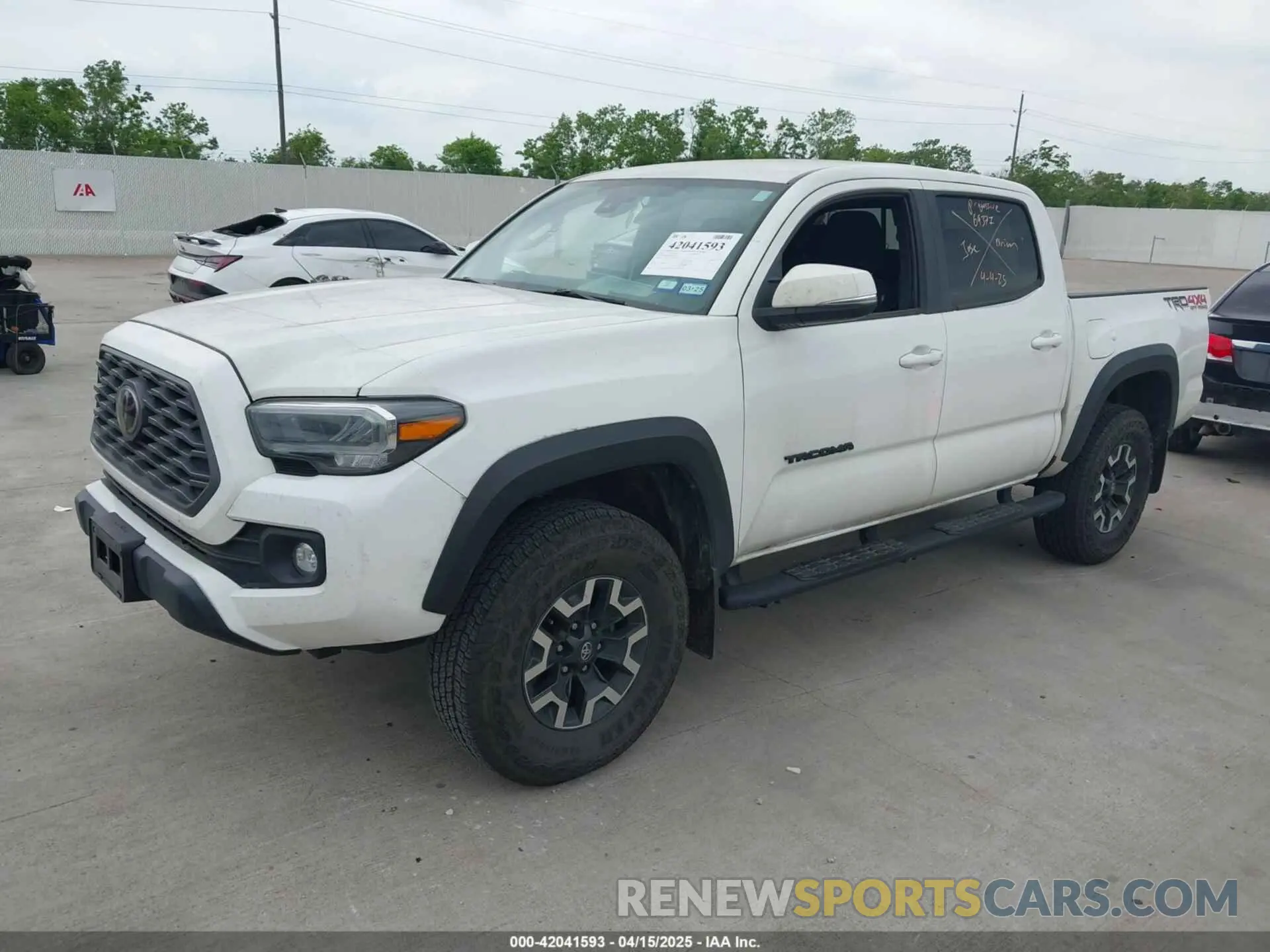 2 Photograph of a damaged car 3TMCZ5AN7NM493268 TOYOTA TACOMA 2022