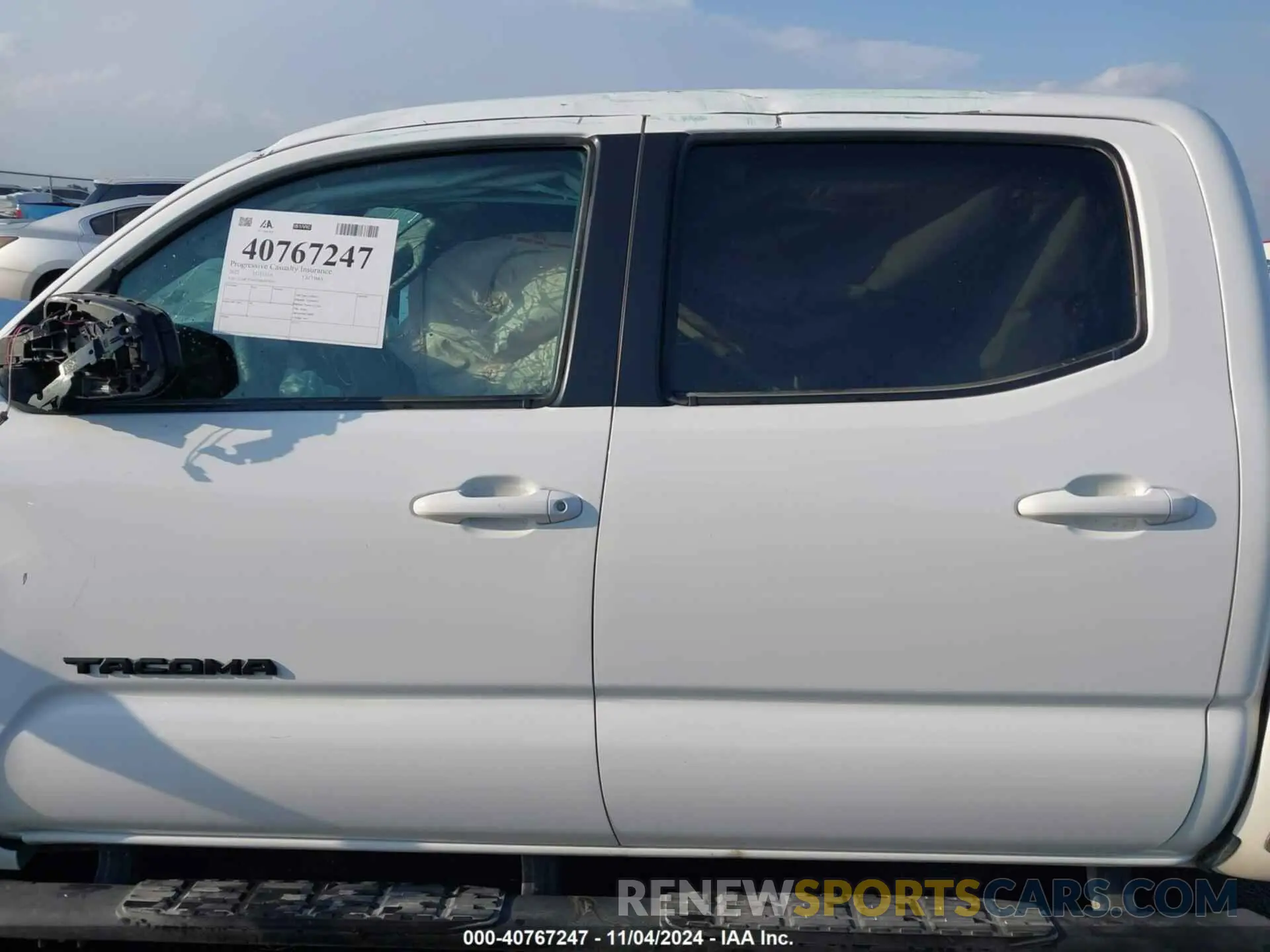 14 Photograph of a damaged car 3TMCZ5AN7NM497093 TOYOTA TACOMA 2022