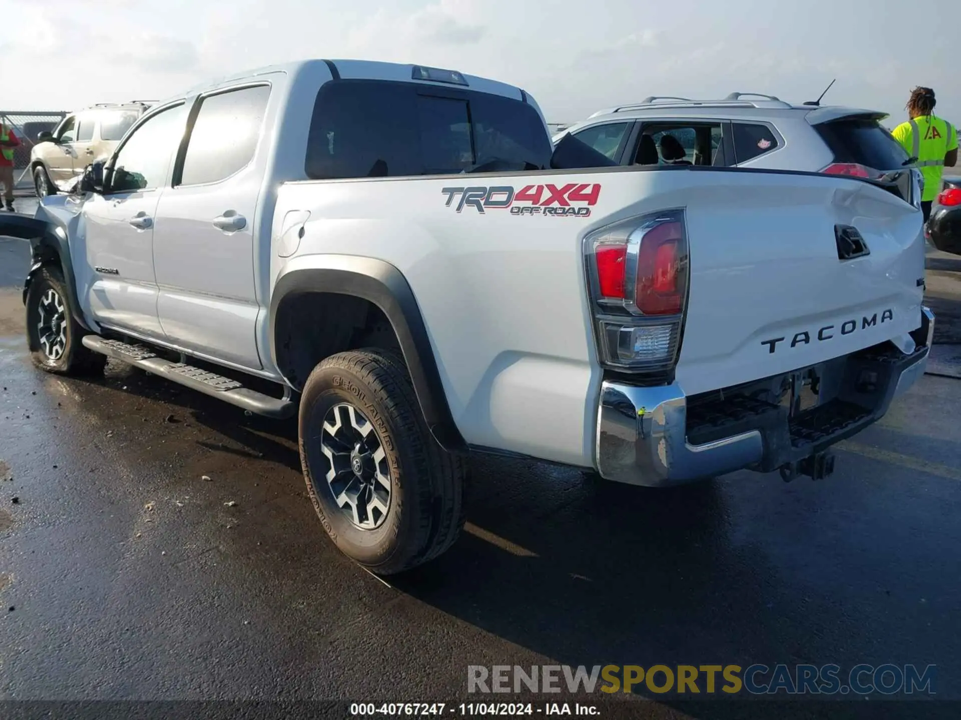 3 Photograph of a damaged car 3TMCZ5AN7NM497093 TOYOTA TACOMA 2022