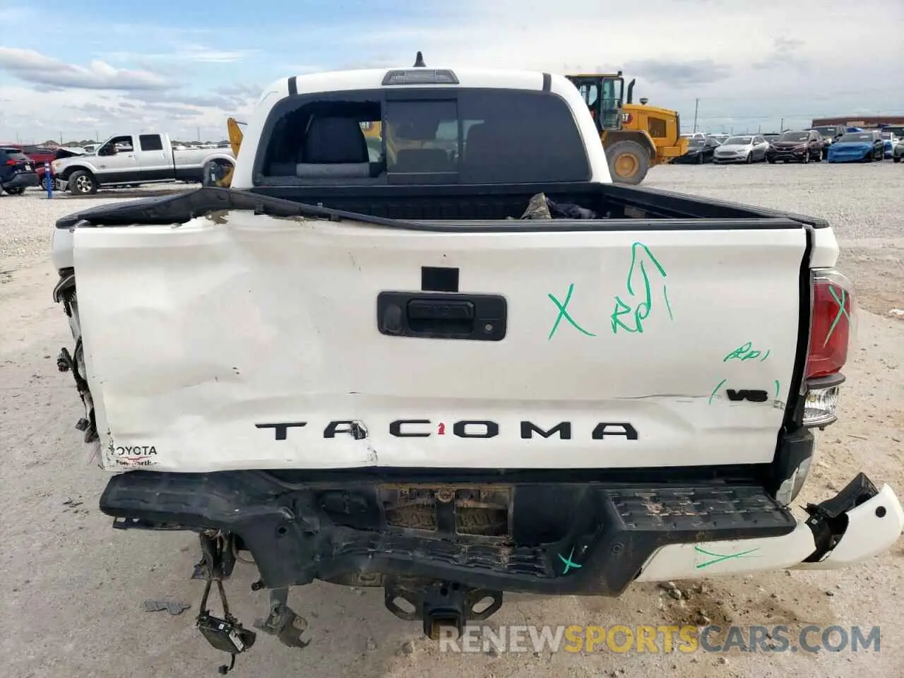6 Photograph of a damaged car 3TMCZ5AN7NM499913 TOYOTA TACOMA 2022