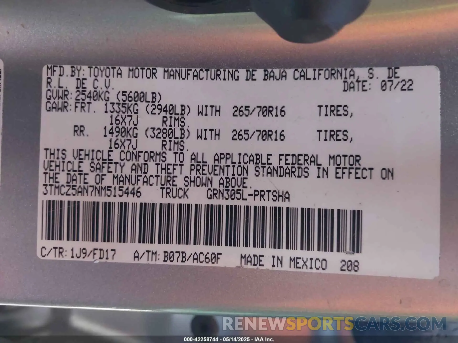 9 Photograph of a damaged car 3TMCZ5AN7NM515446 TOYOTA TACOMA 2022
