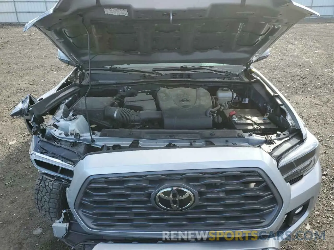 12 Photograph of a damaged car 3TMCZ5AN8NM458271 TOYOTA TACOMA 2022