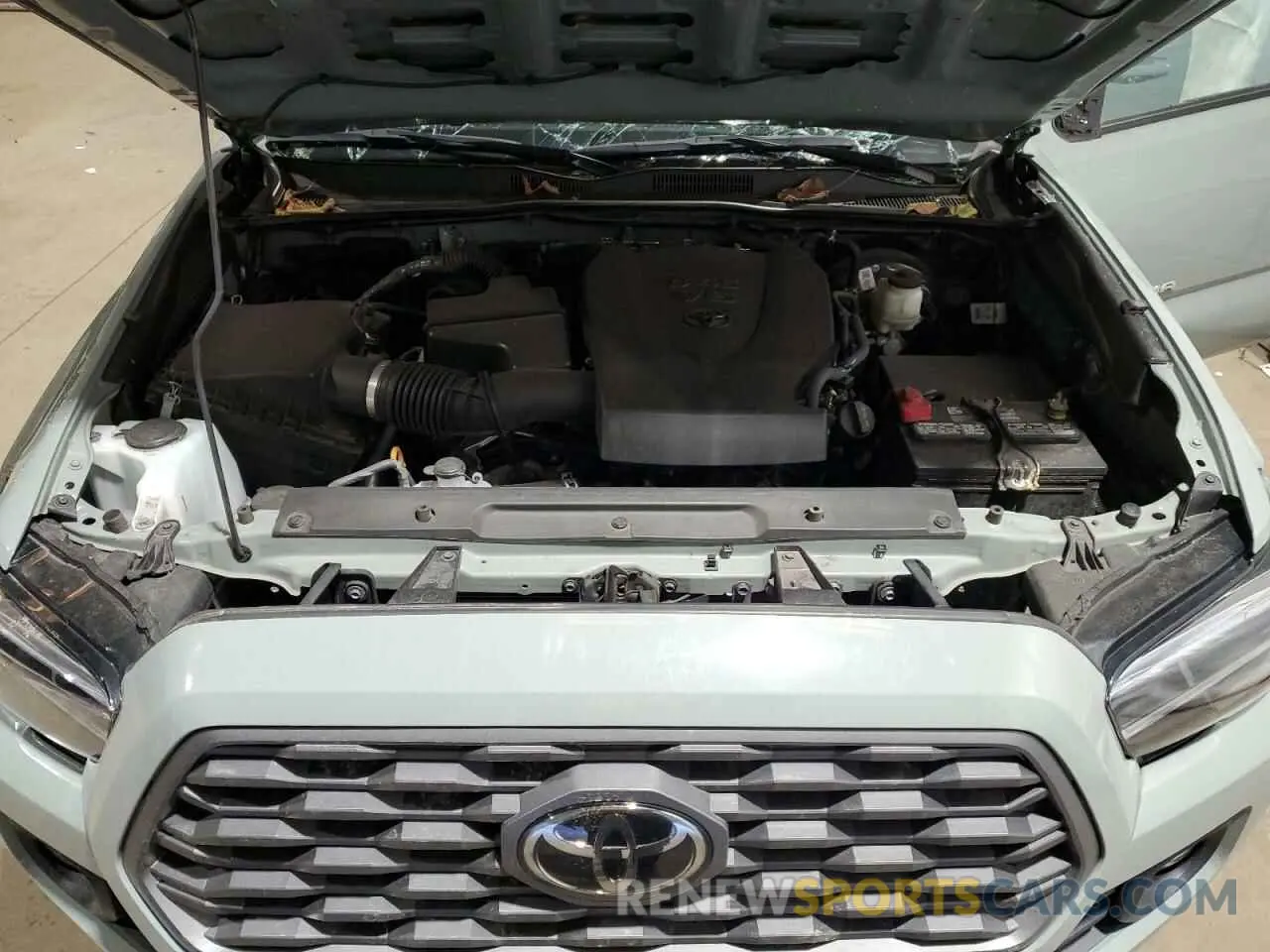 11 Photograph of a damaged car 3TMCZ5AN8NM470405 TOYOTA TACOMA 2022