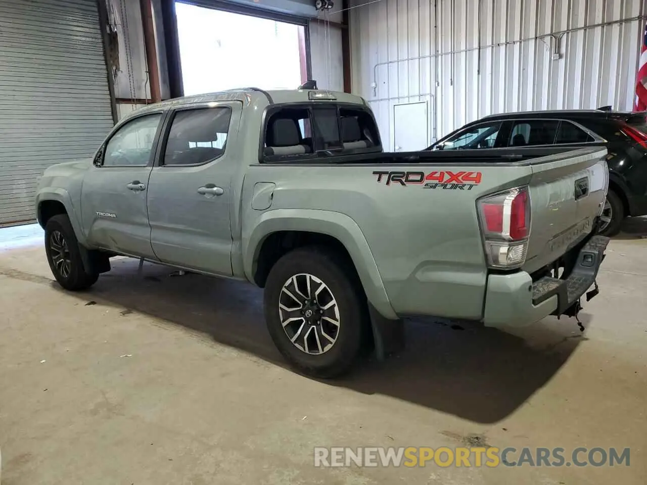 2 Photograph of a damaged car 3TMCZ5AN8NM470405 TOYOTA TACOMA 2022