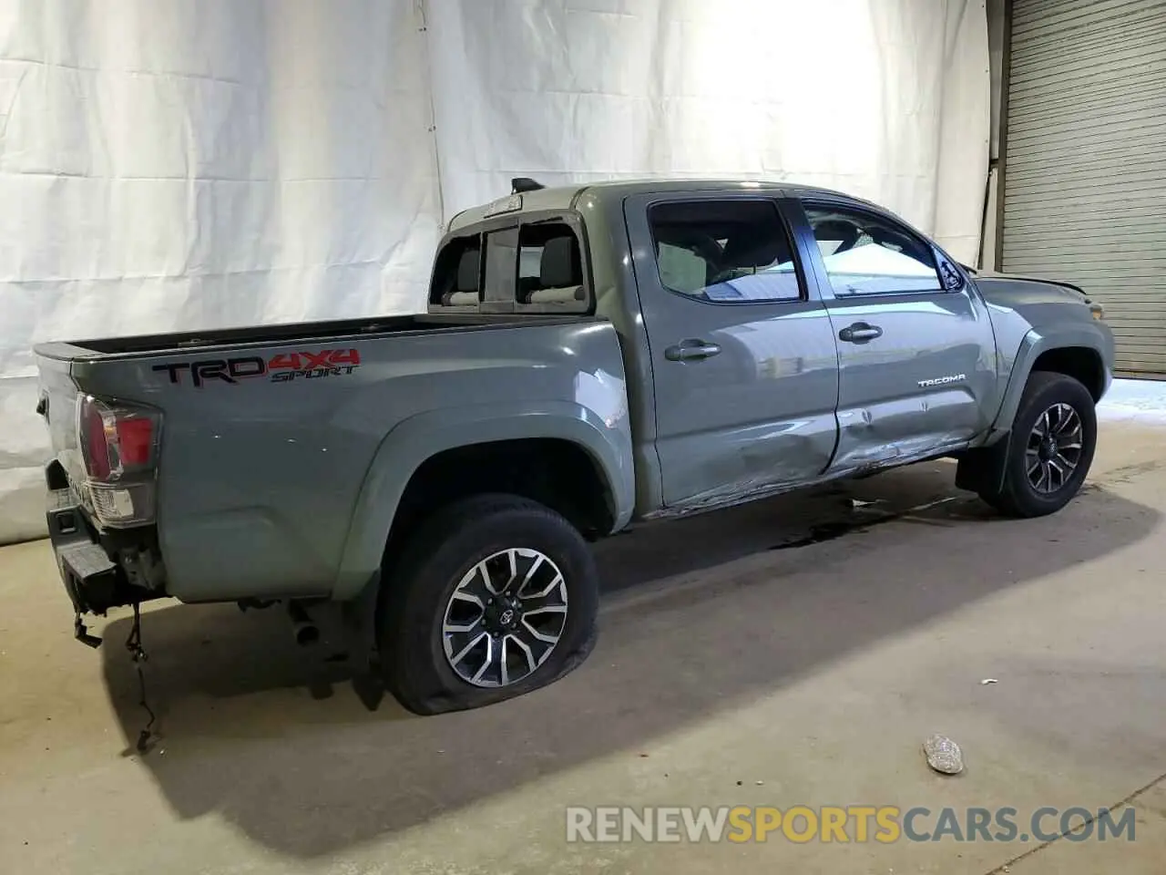 3 Photograph of a damaged car 3TMCZ5AN8NM470405 TOYOTA TACOMA 2022