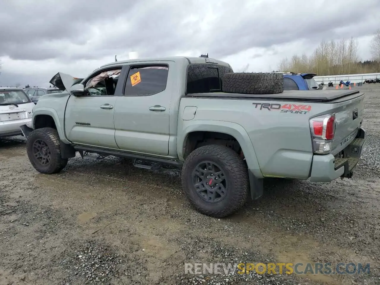 2 Photograph of a damaged car 3TMCZ5AN8NM488399 TOYOTA TACOMA 2022