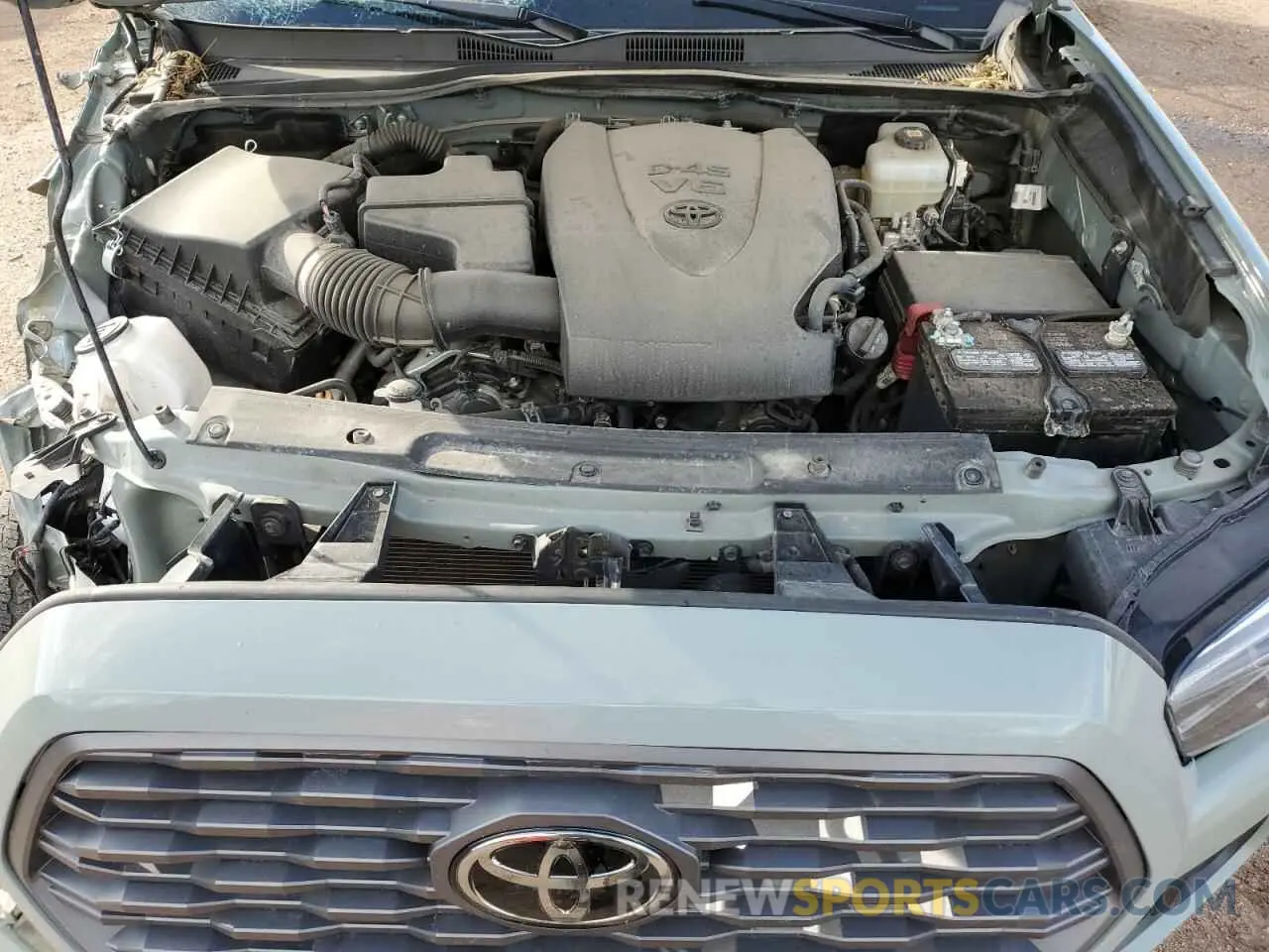 11 Photograph of a damaged car 3TMCZ5AN8NM498978 TOYOTA TACOMA 2022