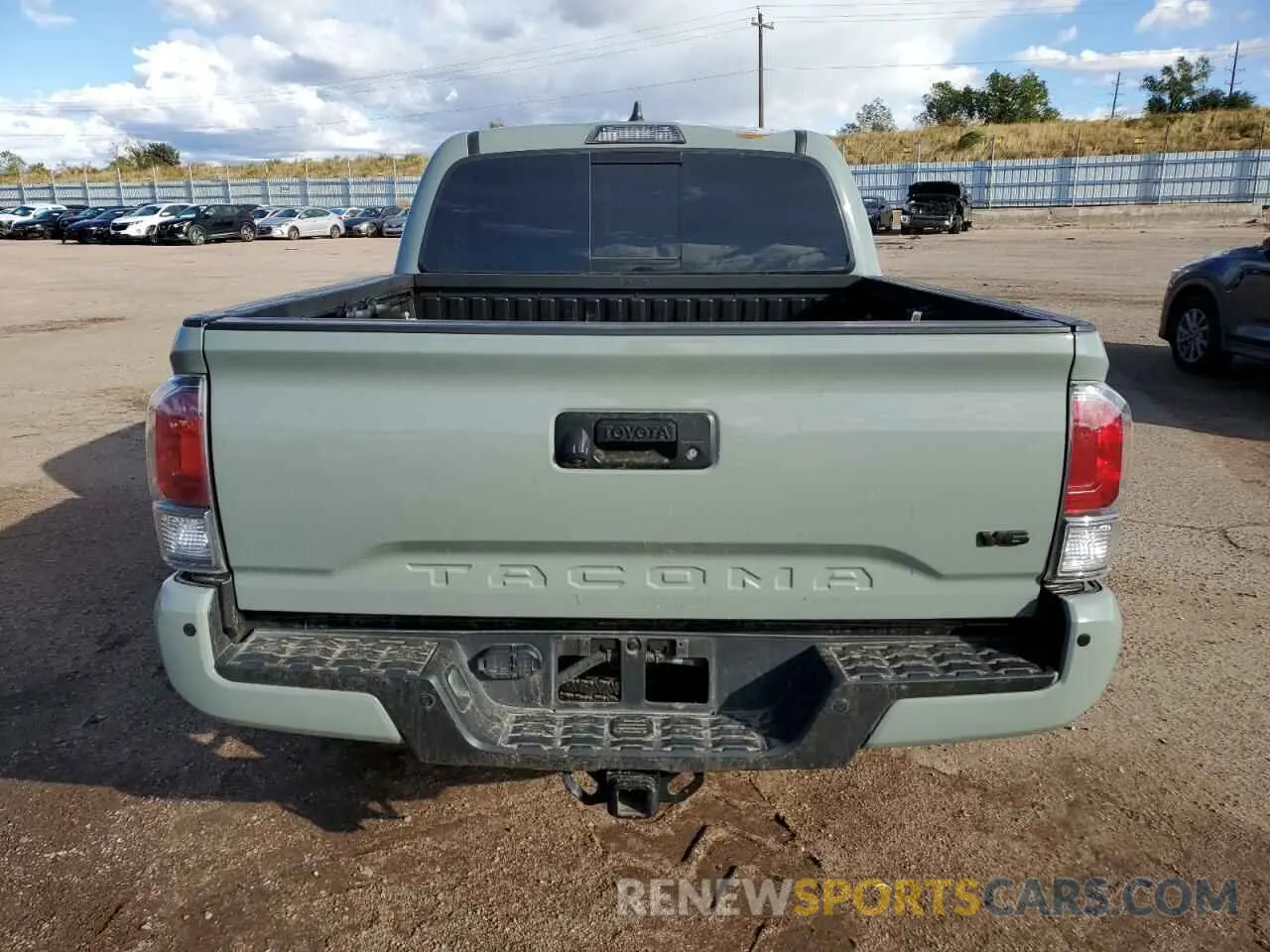 6 Photograph of a damaged car 3TMCZ5AN8NM498978 TOYOTA TACOMA 2022