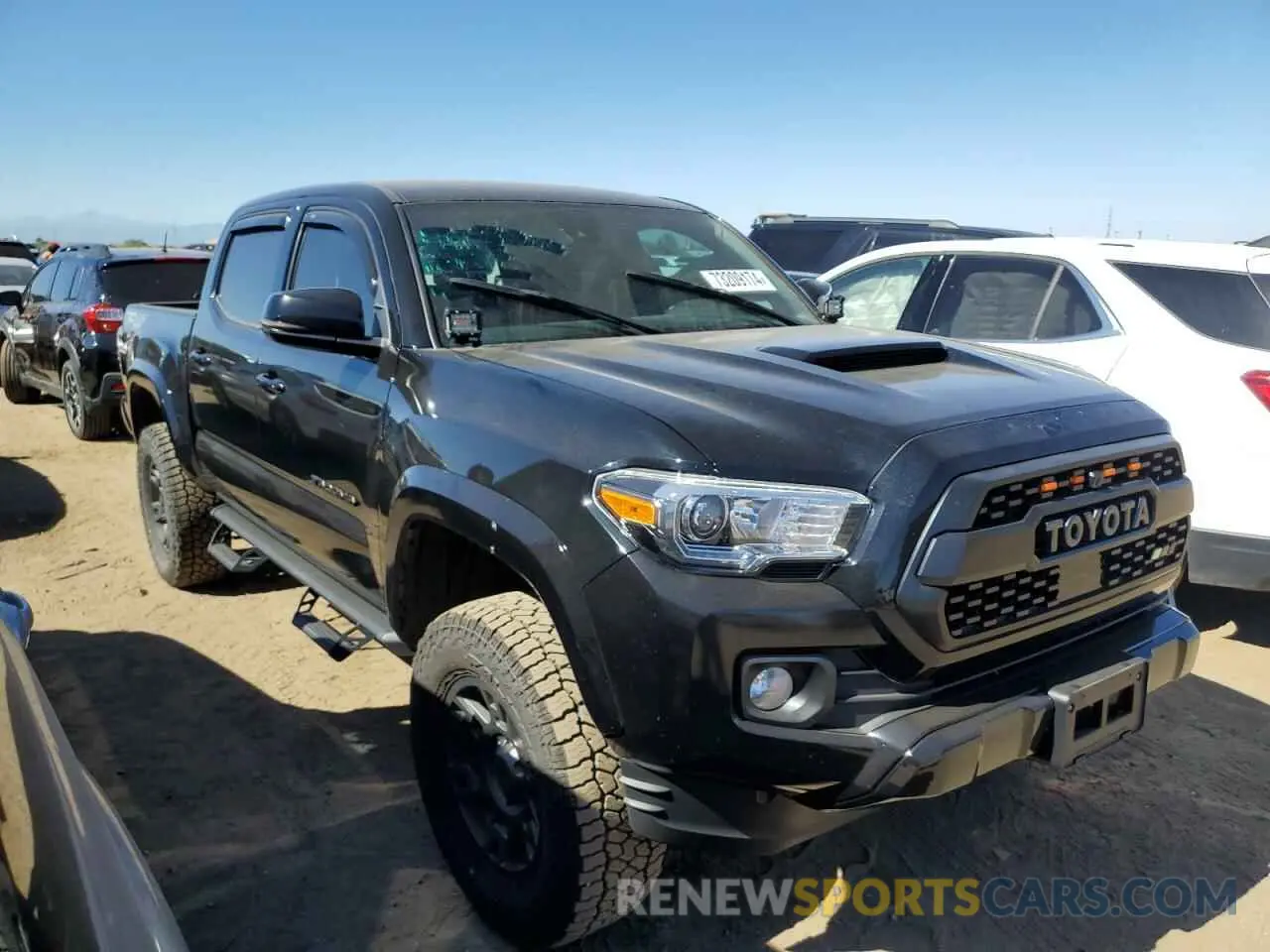 4 Photograph of a damaged car 3TMCZ5AN8NM505587 TOYOTA TACOMA 2022